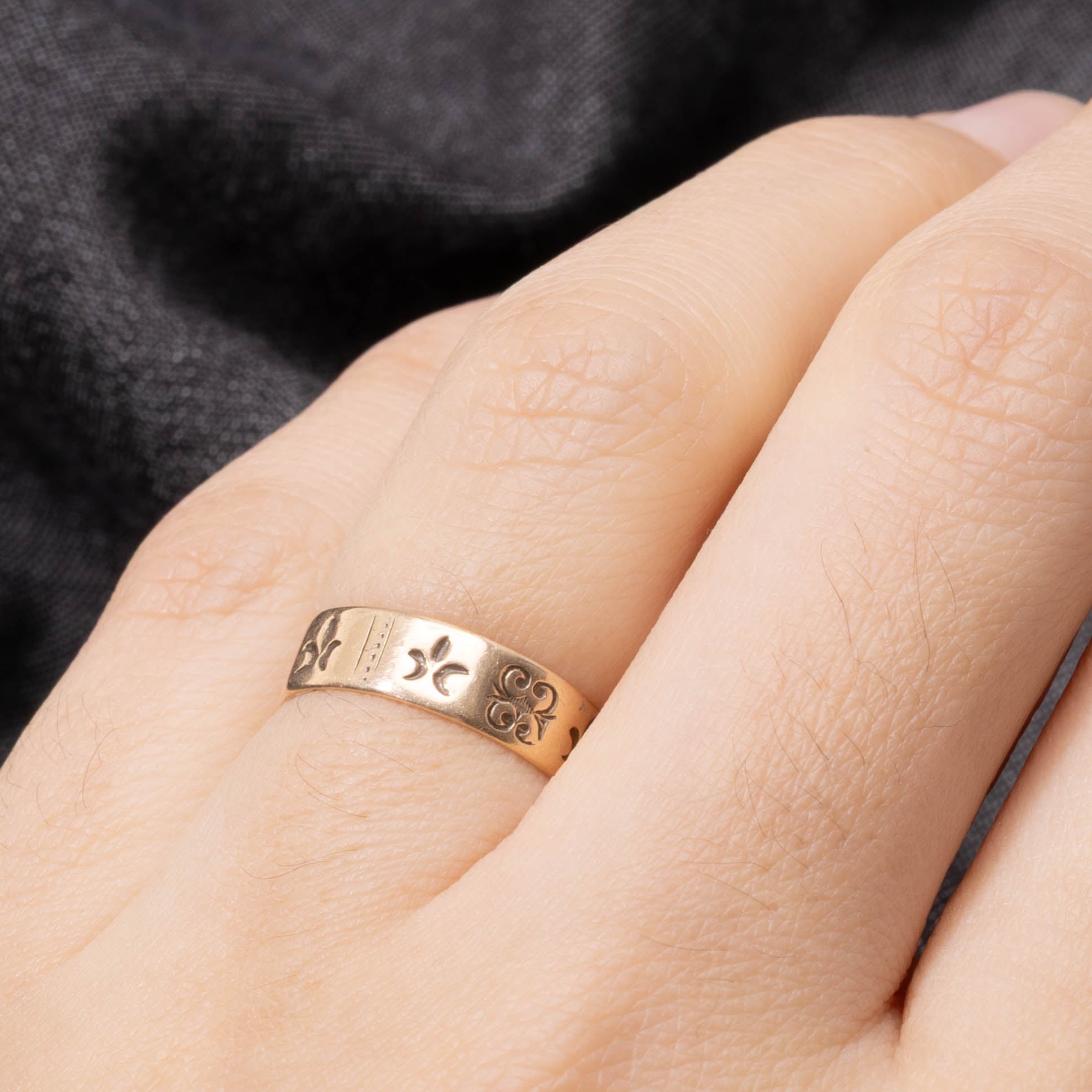 10k Yellow Gold Engraved Band | 4.65mm | SZ 4.5