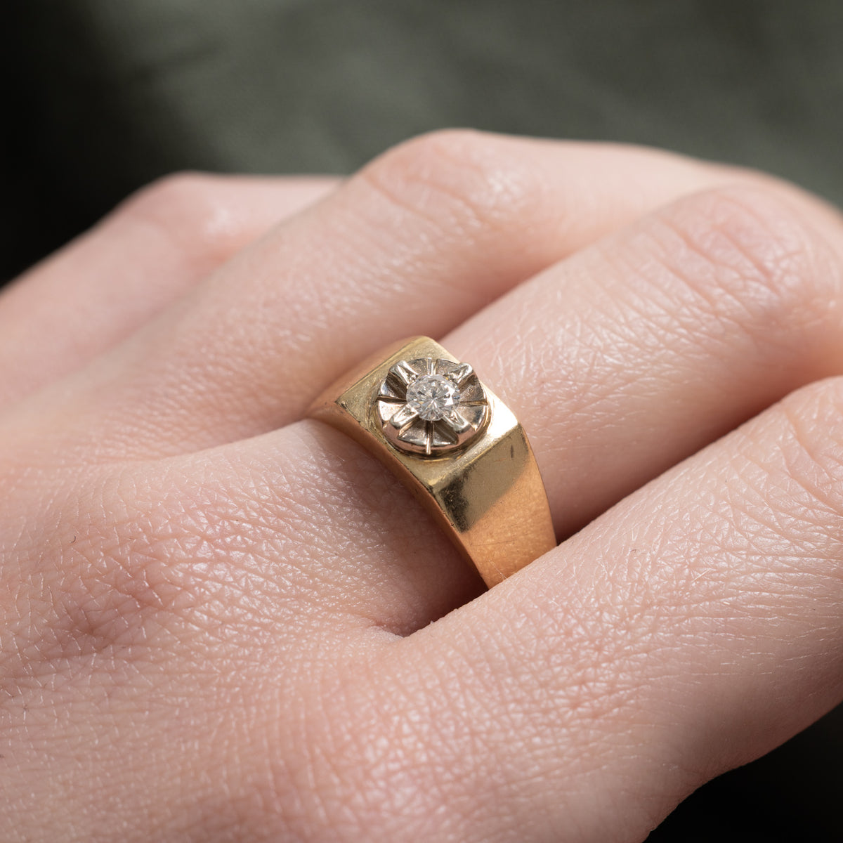 10k Solitaire Illusion Set Diamond Signet Ring | 0.16ct | SZ 9.5