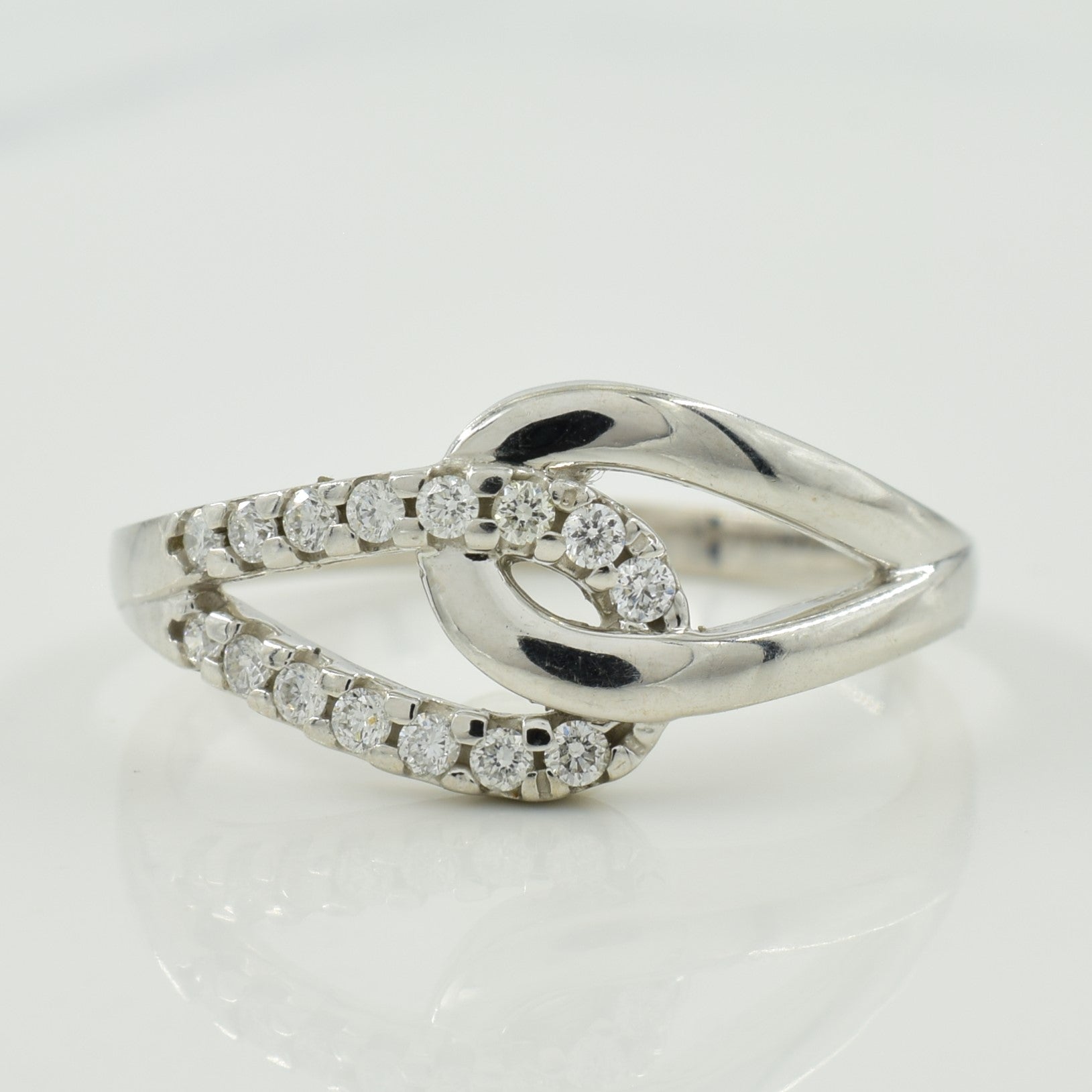 Diamond Loop Ring | 0.12ctw | SZ 5.5 |