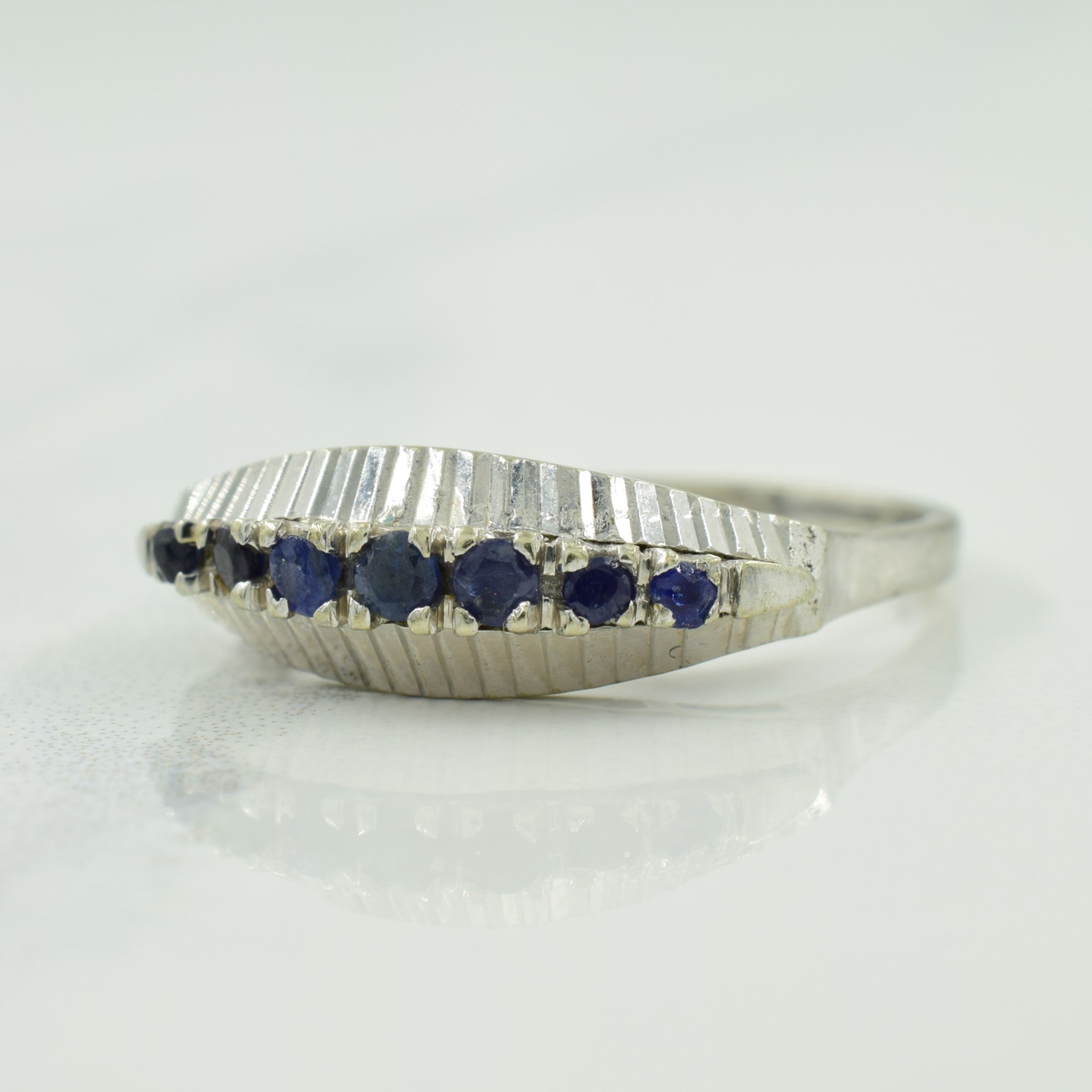 Blue Sapphire Ring | 0.22ctw | SZ 6.25 |
