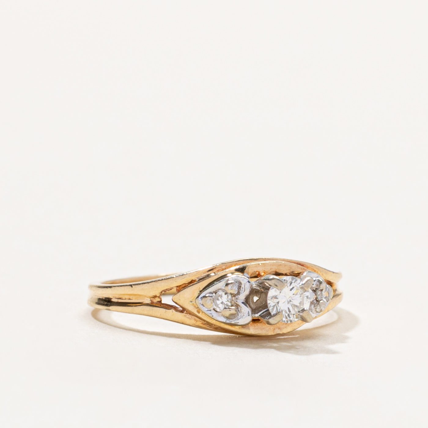 14k Illusion Set Diamond Heart Ring | 0.12ctw | SZ 4