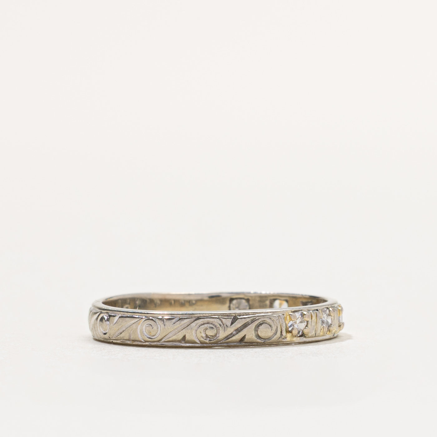 18k Semi-Eternity Diamond Engraved Band | 0.24ctw | 2.85mm | SZ 7.5