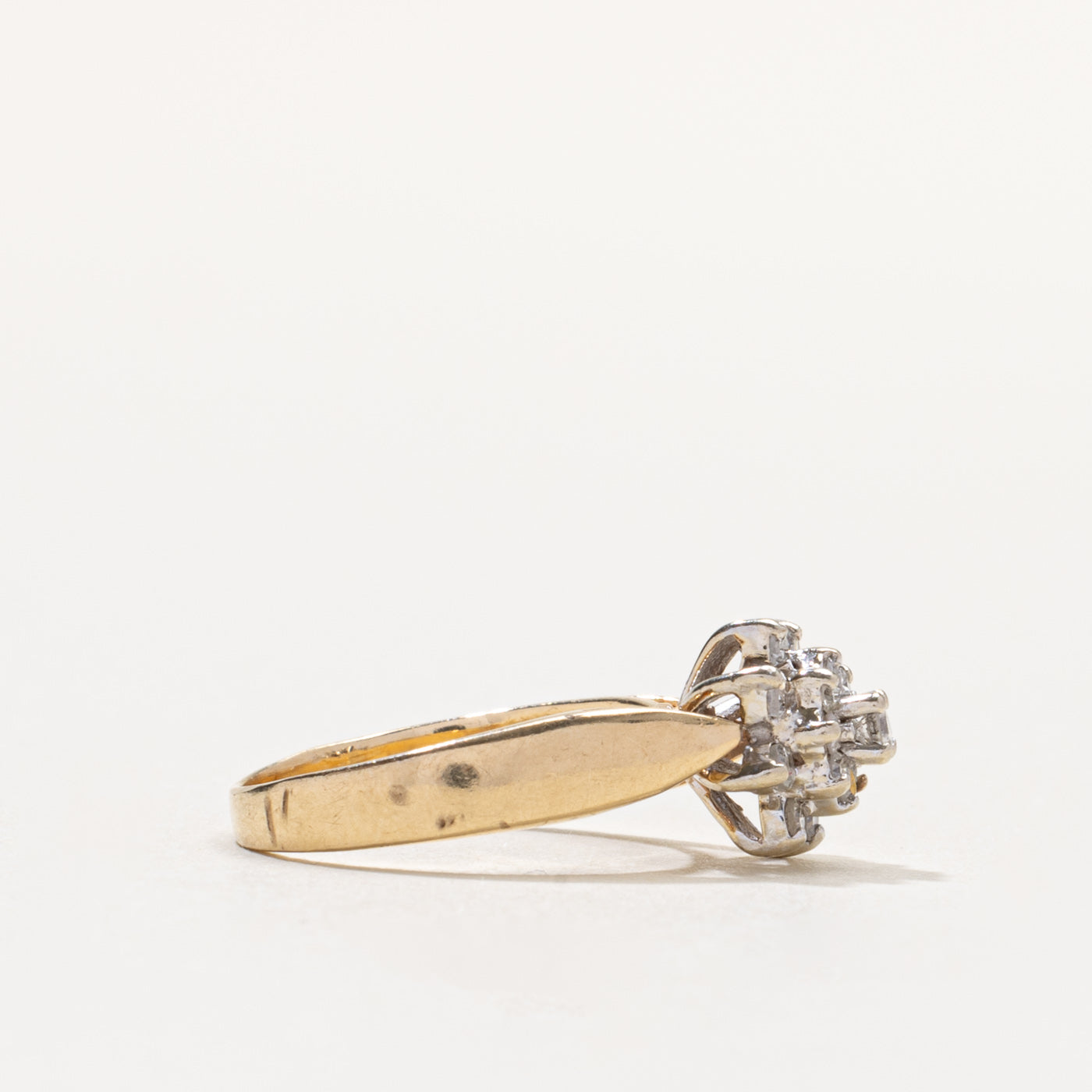 14k Diamond Petal Cluster Reverse Tapered Ring | 0.18ctw | SZ 3