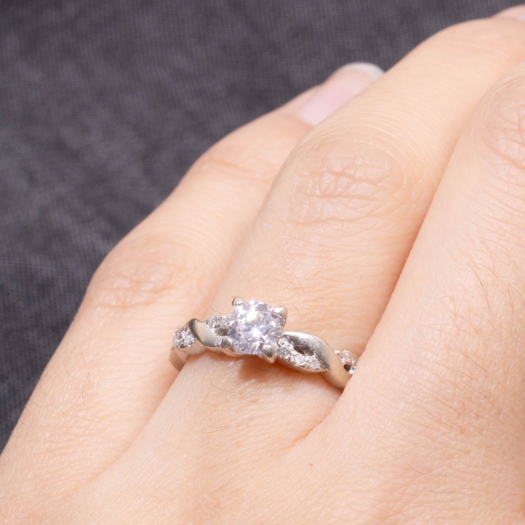 GIA Solitaire Diamond Twisted Band | 0.50ct SI2 F, 0.08ctw | SZ 6
