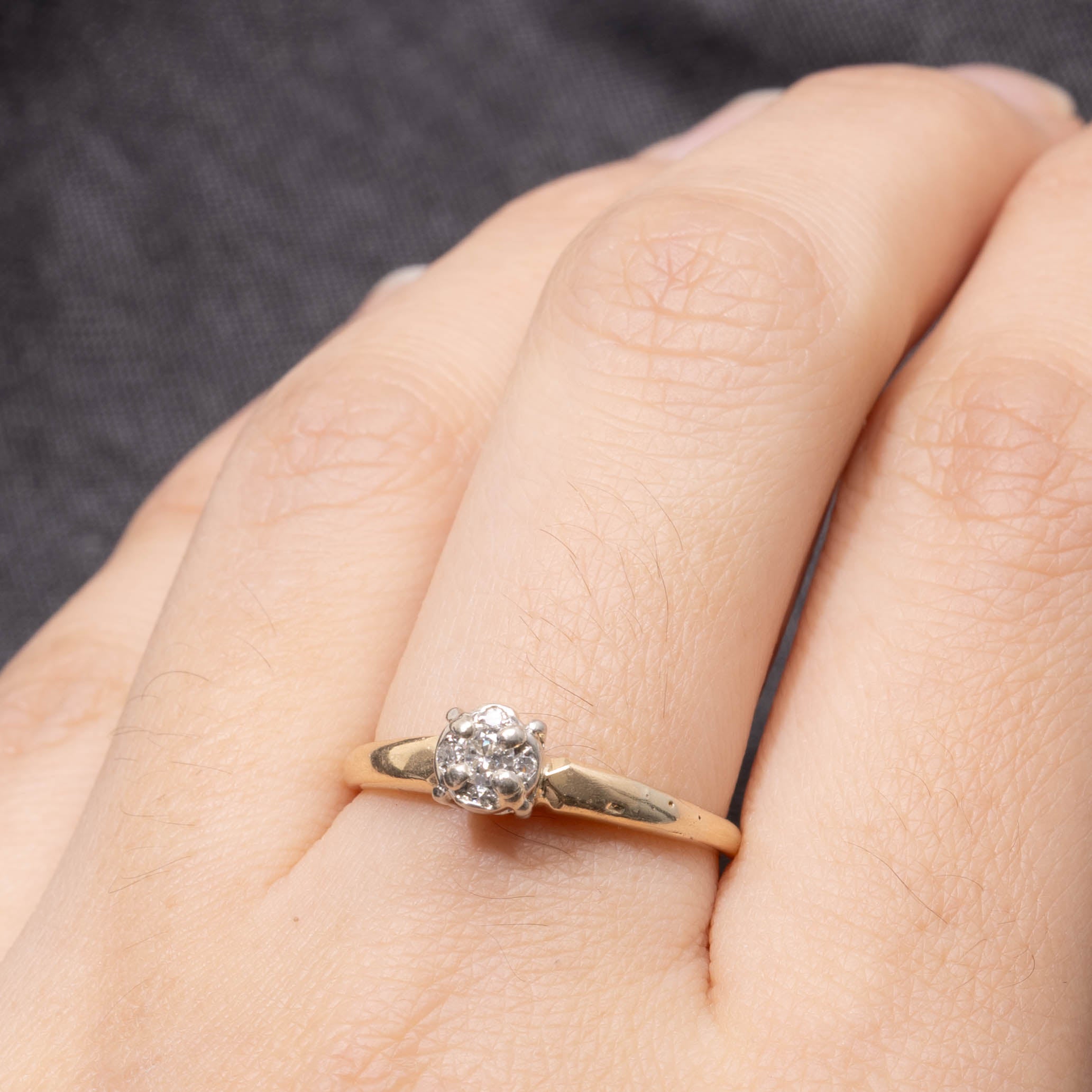 14k Diamond Illusion Cluster Ring | 0.14ctw | SZ 7.75