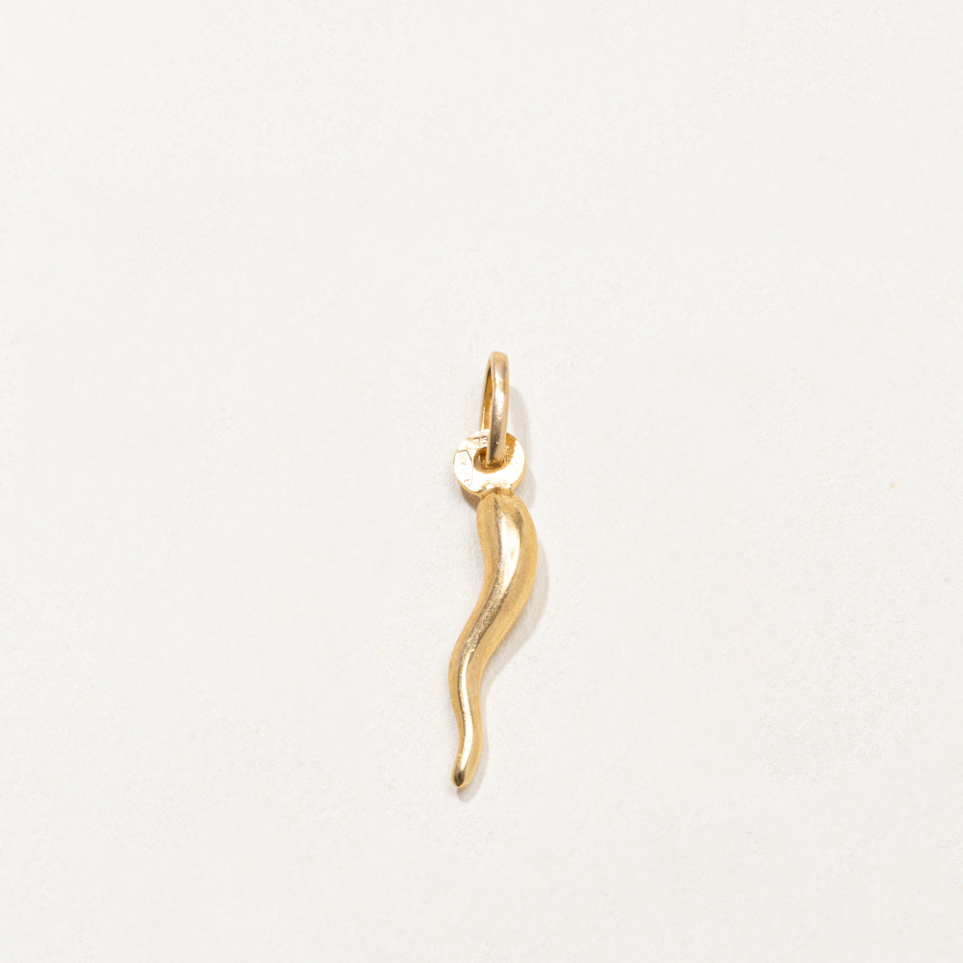 ‘Unoaerre’ Italian 18k Cornicello Charm