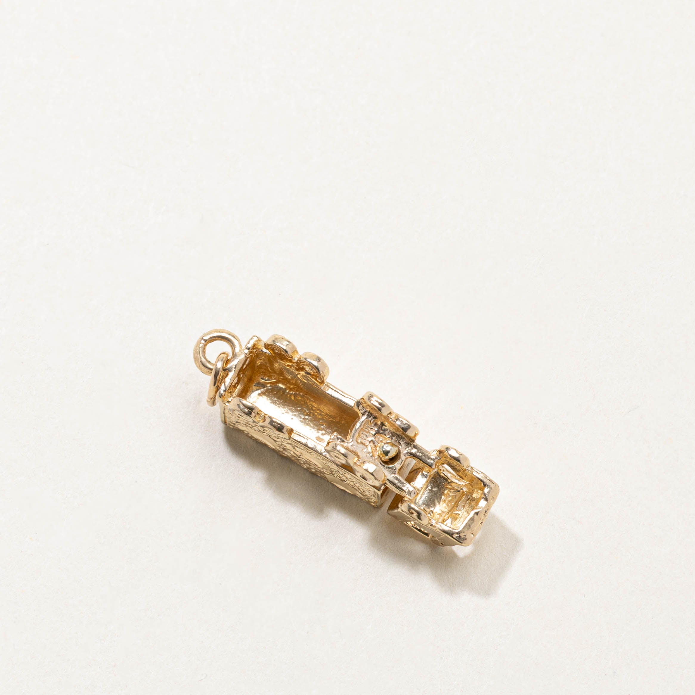 10k Semi Trailer Truck Charm