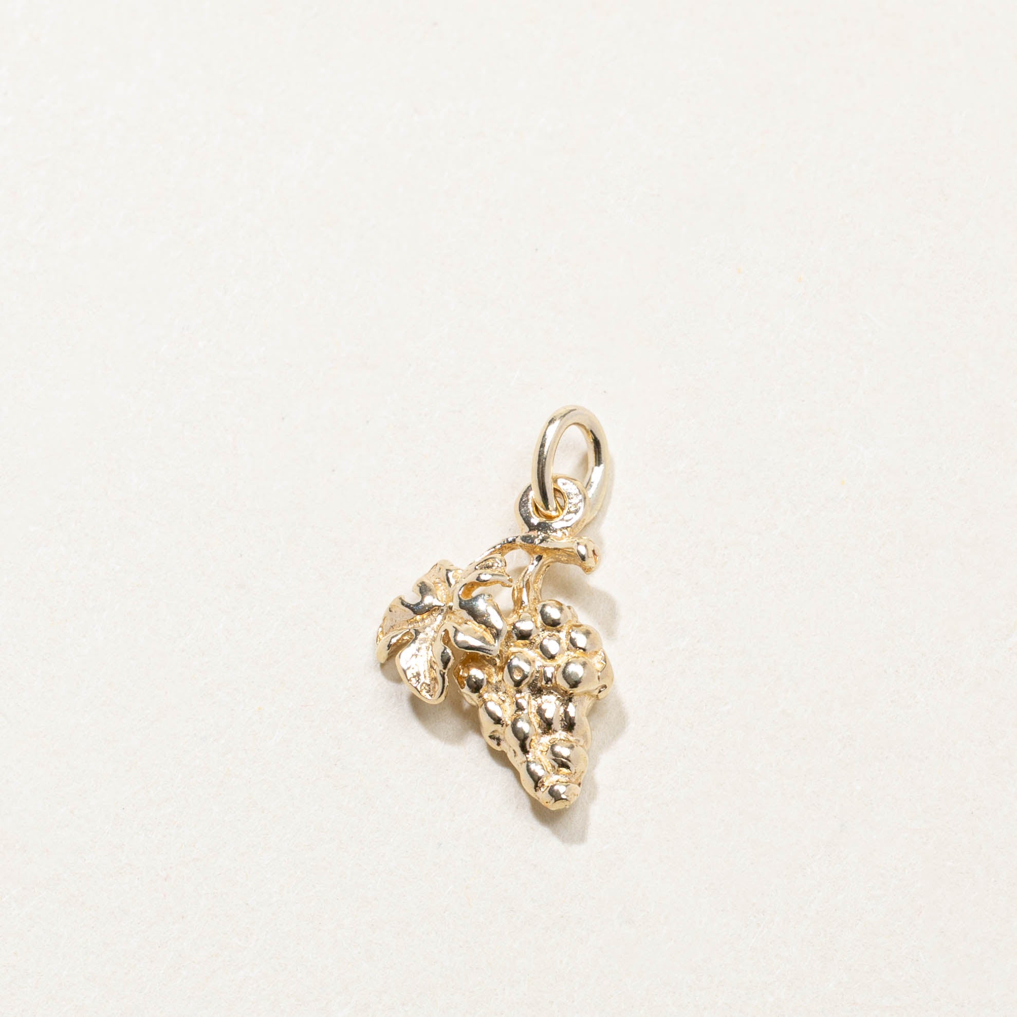 9k Grape Leaf Charm
