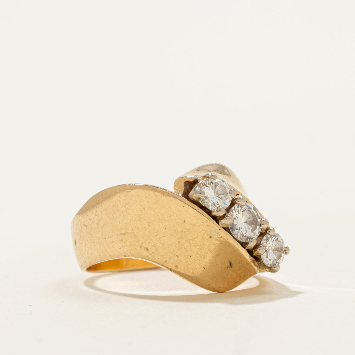 14k Three Stone Diamond Abstract Bypass Ring | 0.21ct | SZ 7