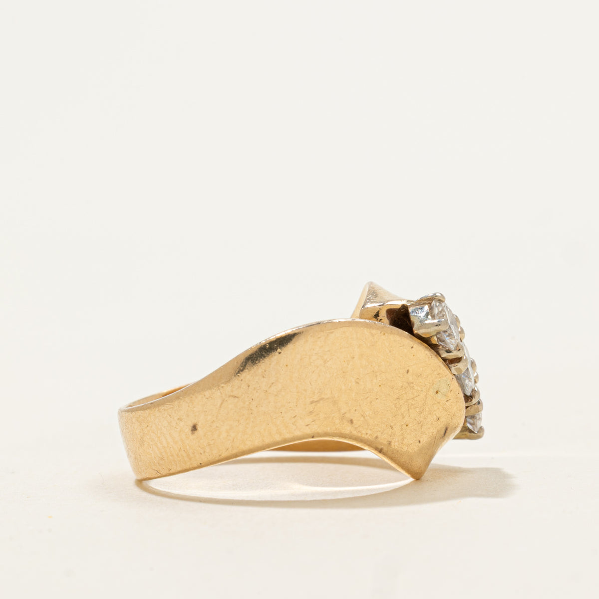14k Three Stone Diamond Abstract Bypass Ring | 0.21ct | SZ 7