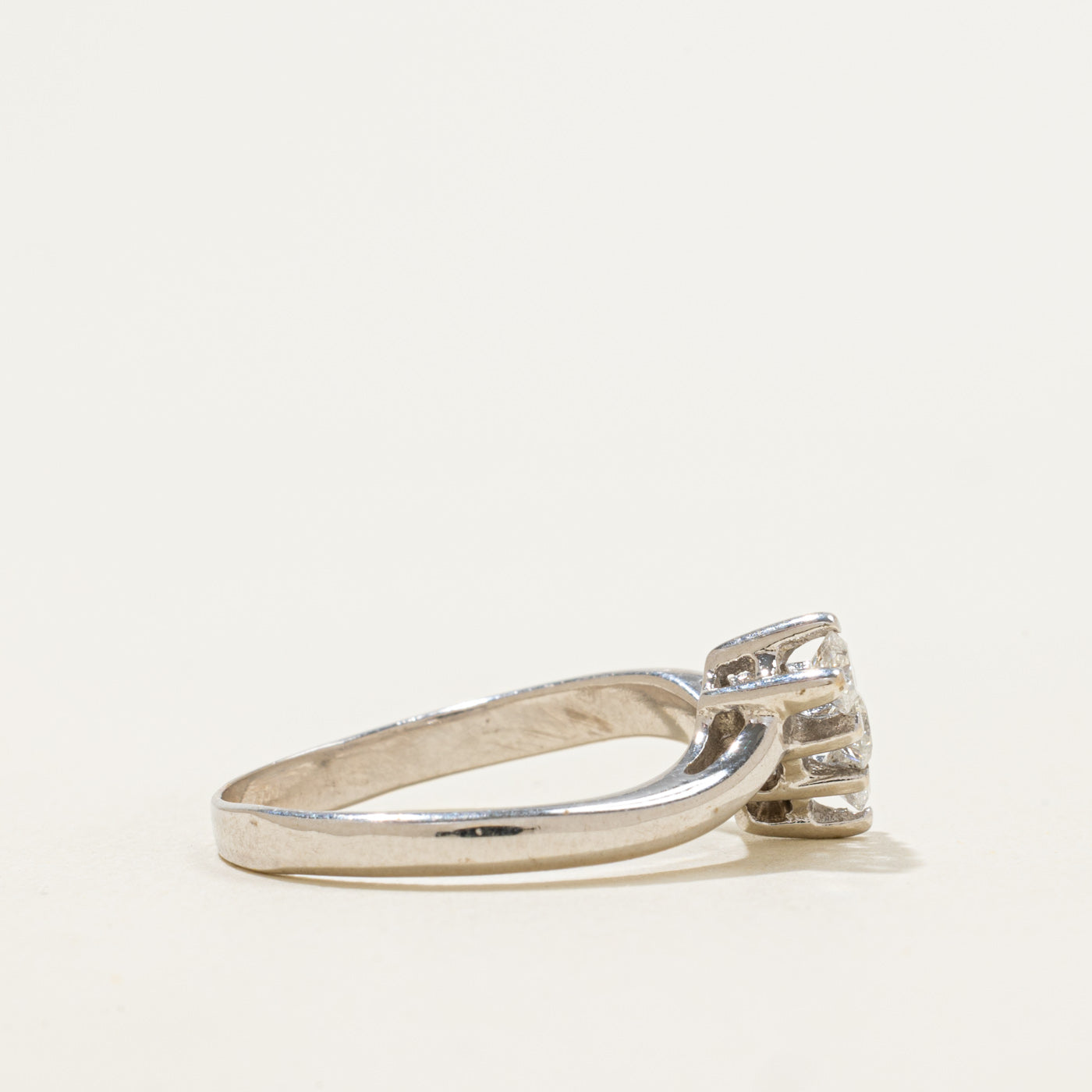 18k Three Stone Diamond Bypass Ring | 0.12ct | SZ 8