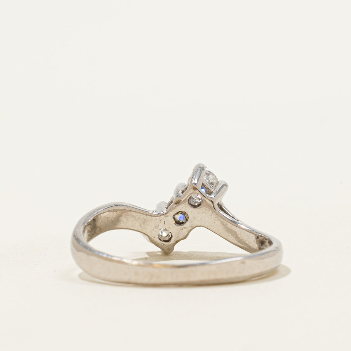 18k Three Stone Diamond Bypass Ring | 0.12ct | SZ 8