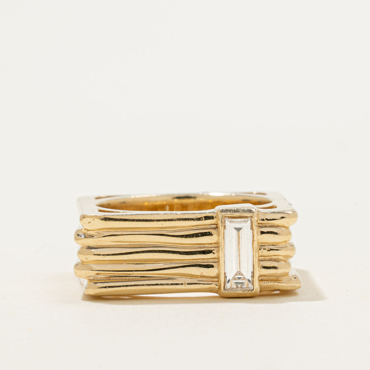 10k Rectangle Cut Diamond Geometric Grooved Ring | 0.20ct | SZ 7.5