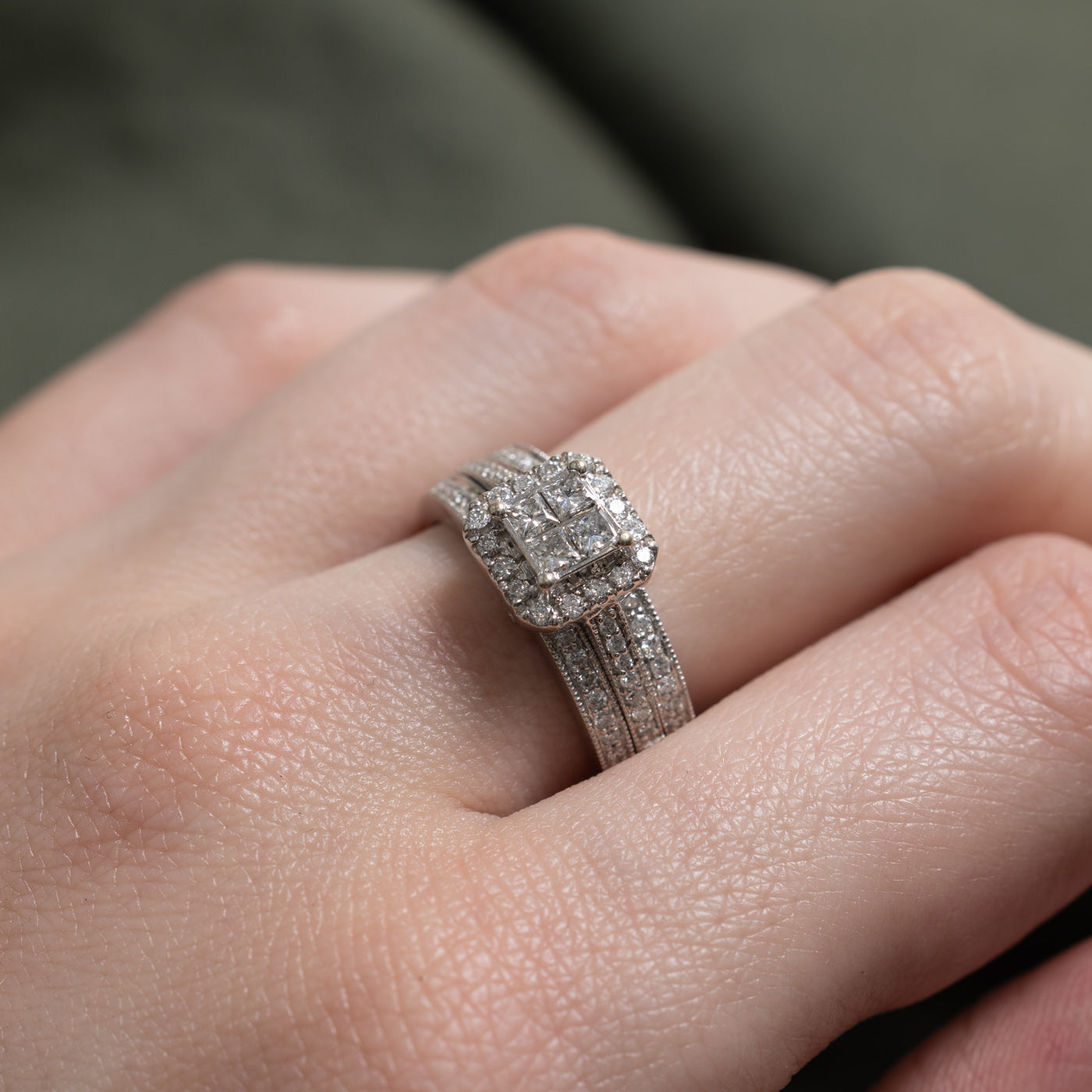 10k Invisible Set Diamond Halo Wedding Ring Set | 0.47ctw | SZ 7