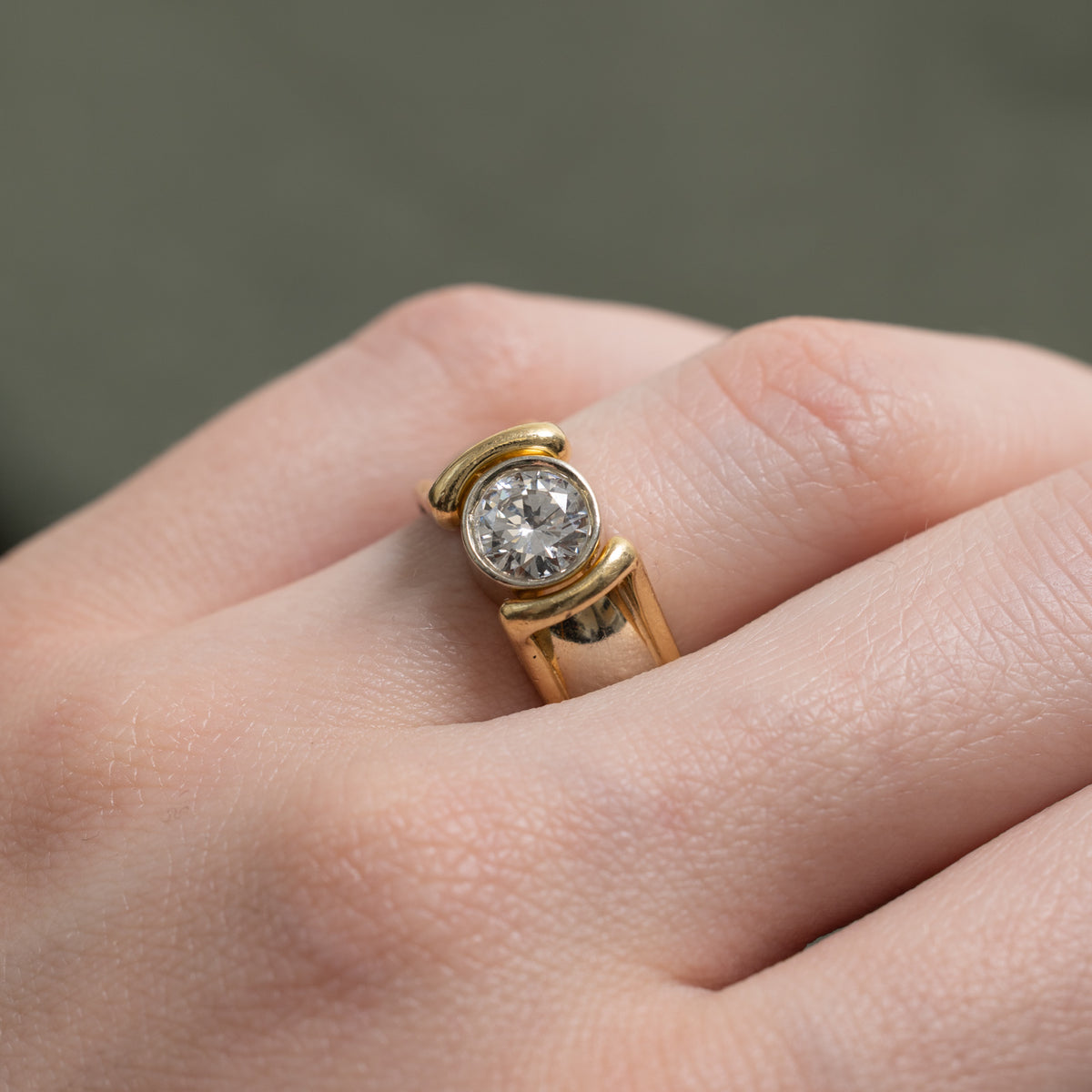 18k Bezel Set Diamond Chunky Ring | 0.97ct SI1 G/H | SZ 6.5