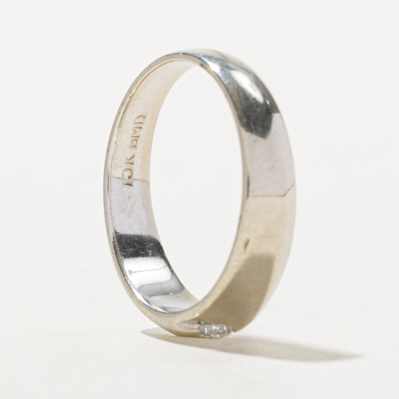 10k Round Brilliant Cut Flush Set Diamond Band | SZ 6.25