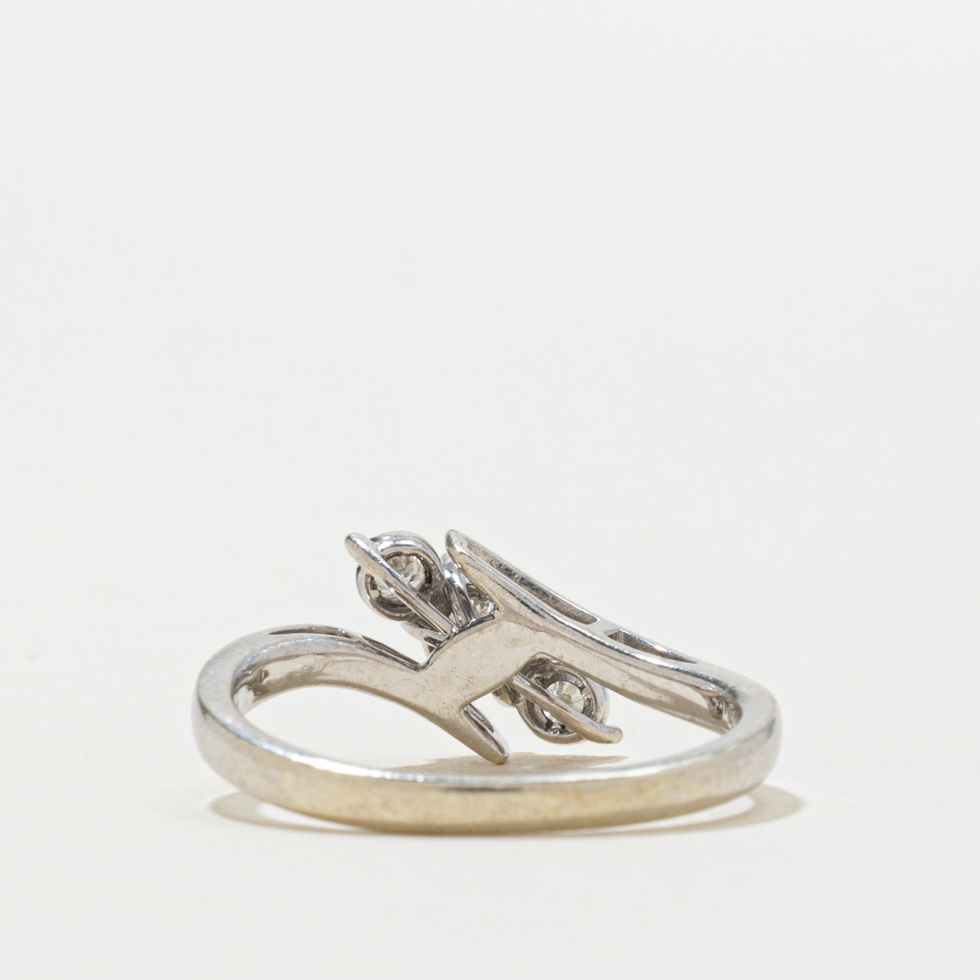 10k Three Stone Diamond Bypass Ring | SZ 5.25