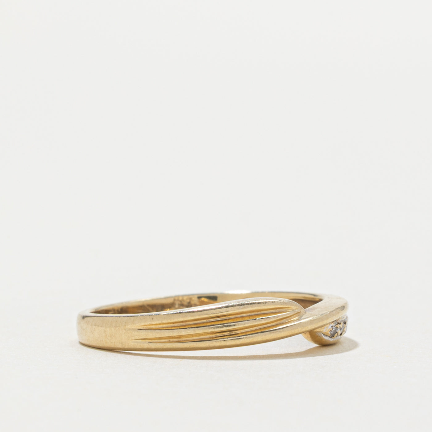 14k Diamond Accent Crossover Ring | SZ 6.5