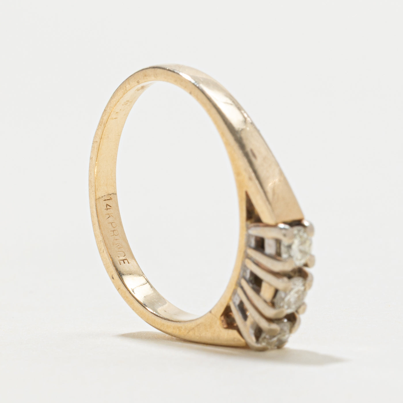 14k Three Stone Diamond Ring | SZ 6