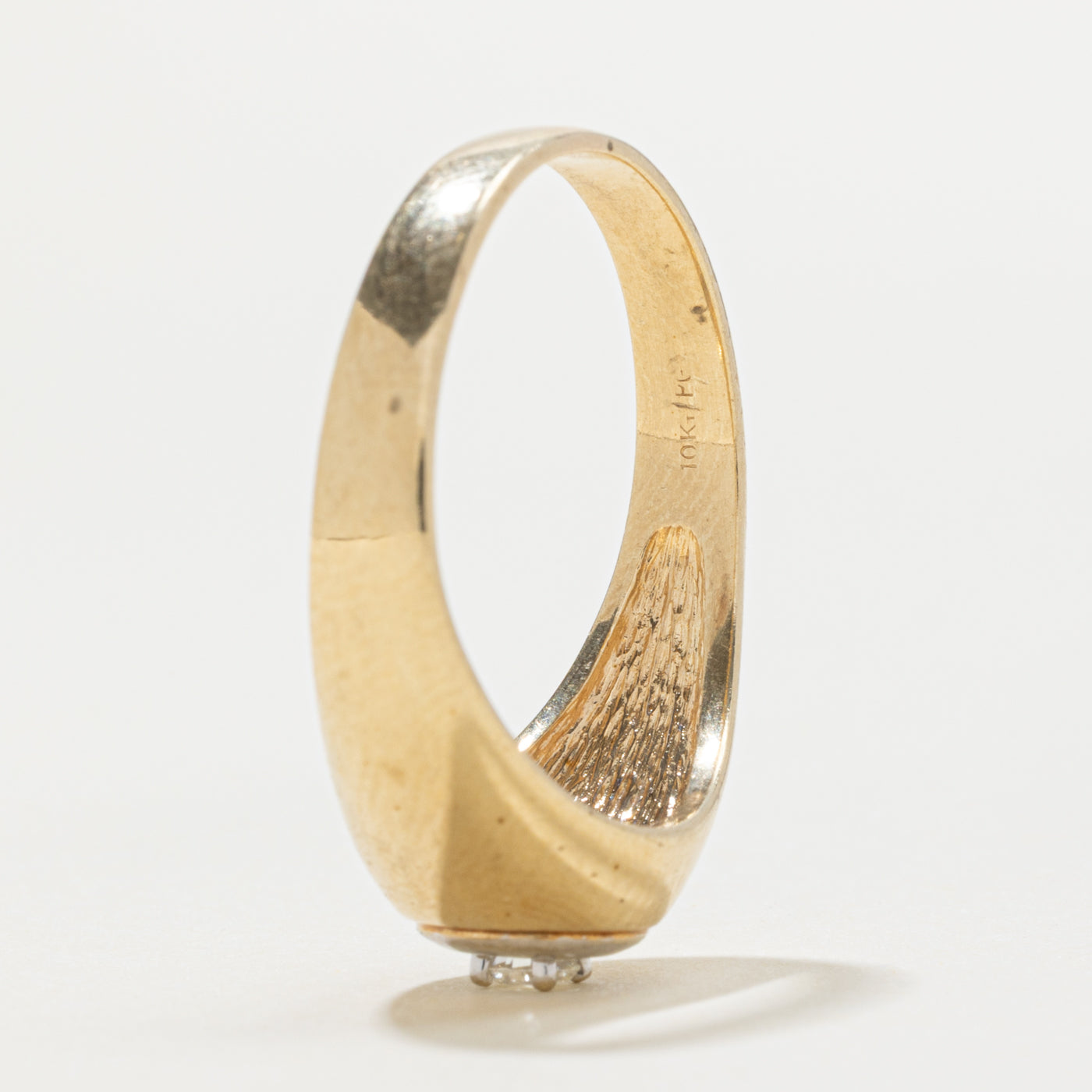 10k Oval Cut Diamond Dome Ring | 0.11ctw | SZ 11.25
