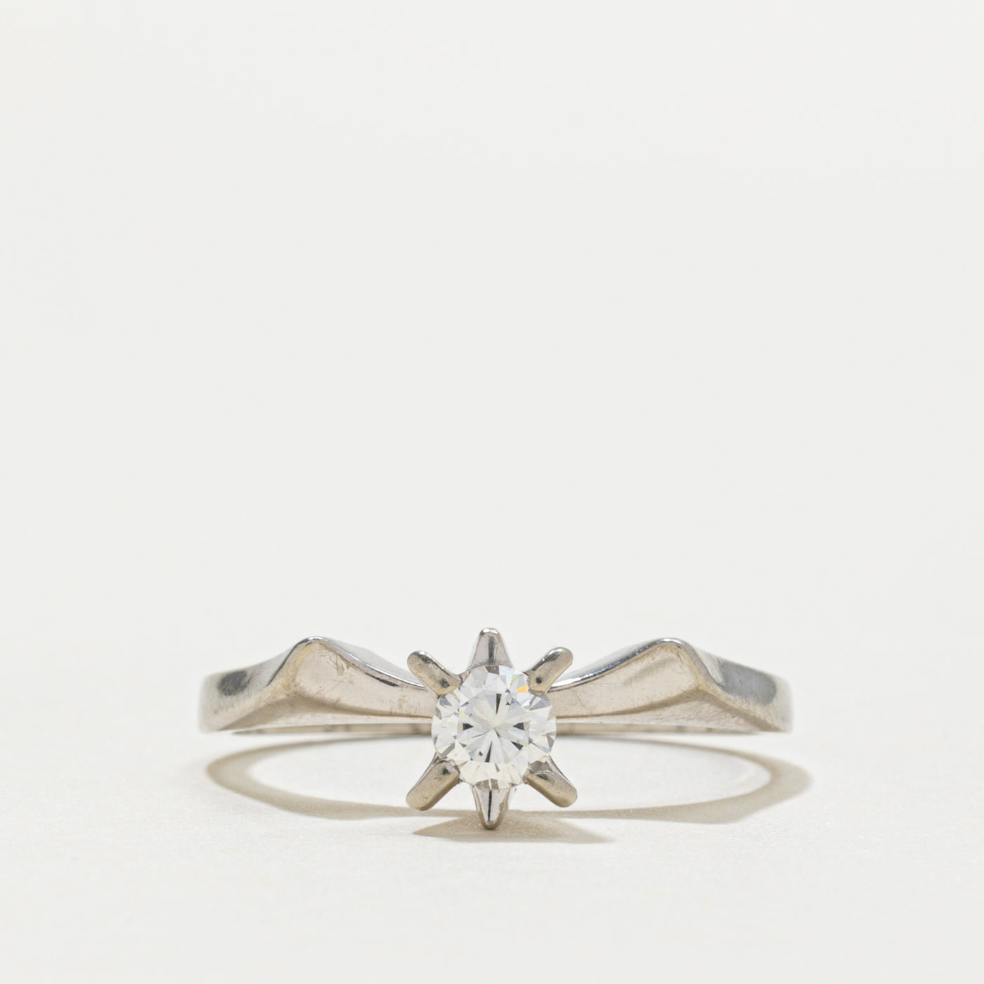 18k Round Brilliant Solitaire Diamond Contour Ring | 0.21ct VS1/VS2 G | SZ 6.75