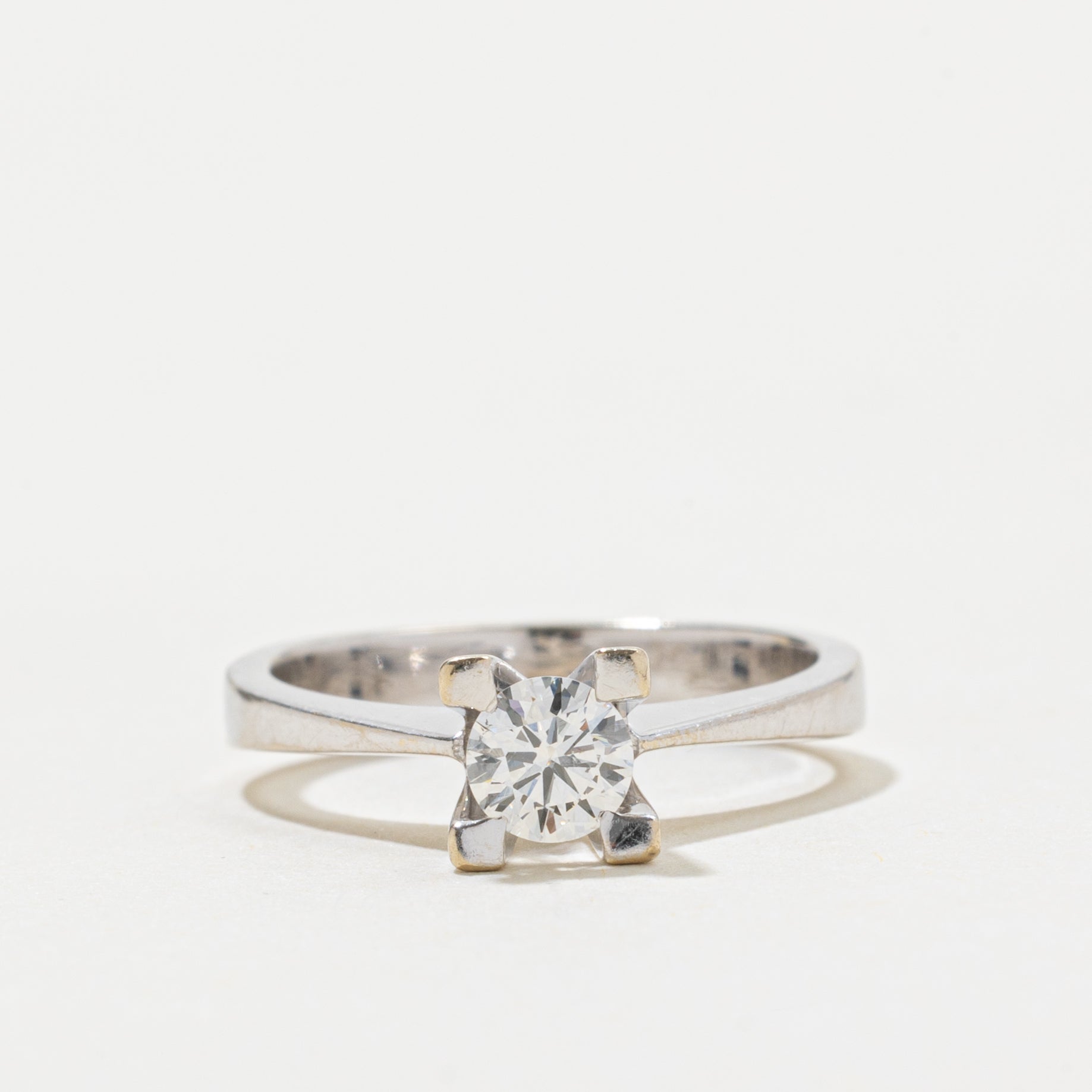 18k Round Brilliant Cut High Set Diamond Ring | 0.31ct SI2 G/H | SZ 4.25