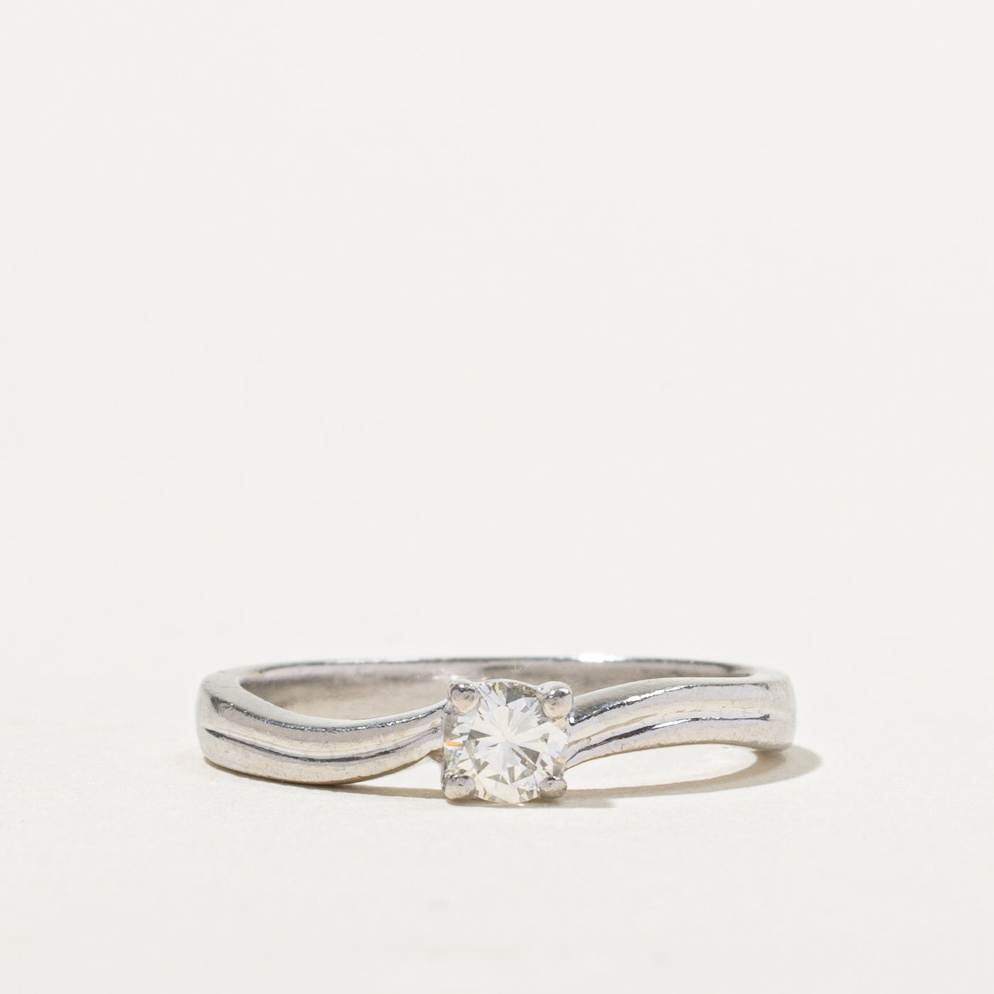 Solitaire Diamond Grooved Wave Ring | 0.27ct VS2 H/I | SZ 6.5