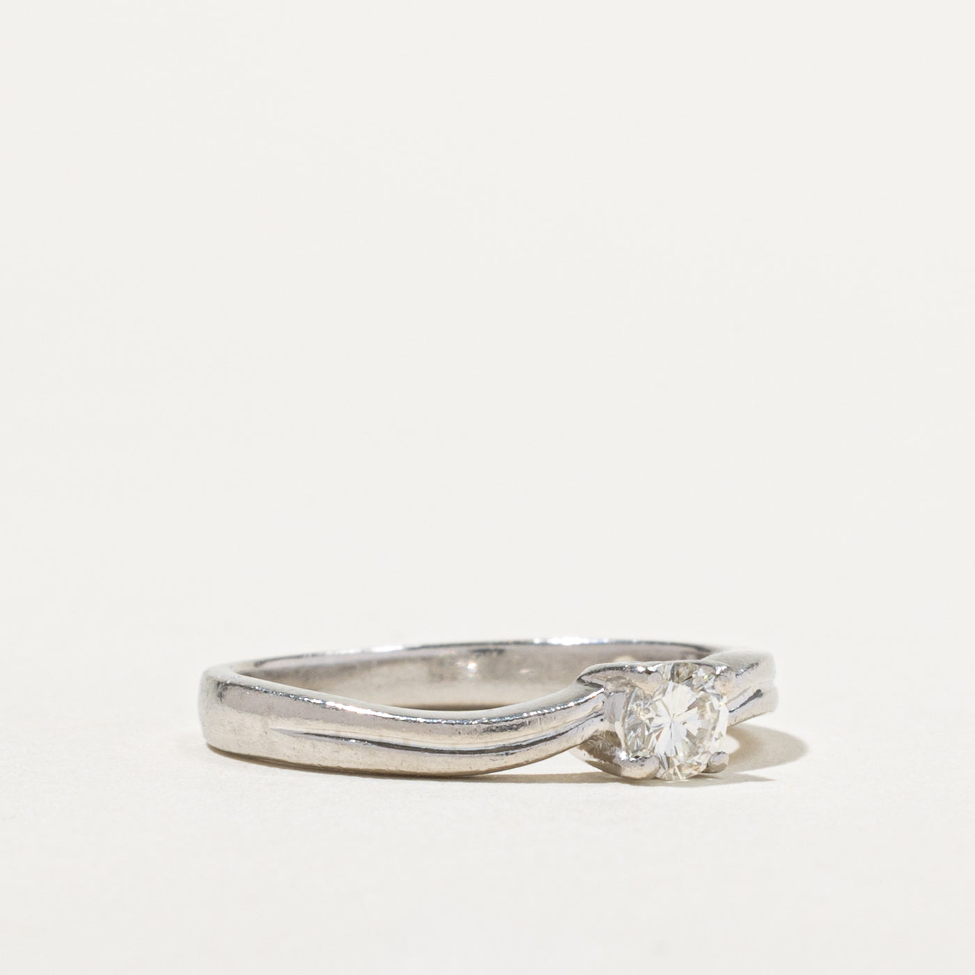 Solitaire Diamond Grooved Wave Ring | 0.27ct VS2 H/I | SZ 6.5