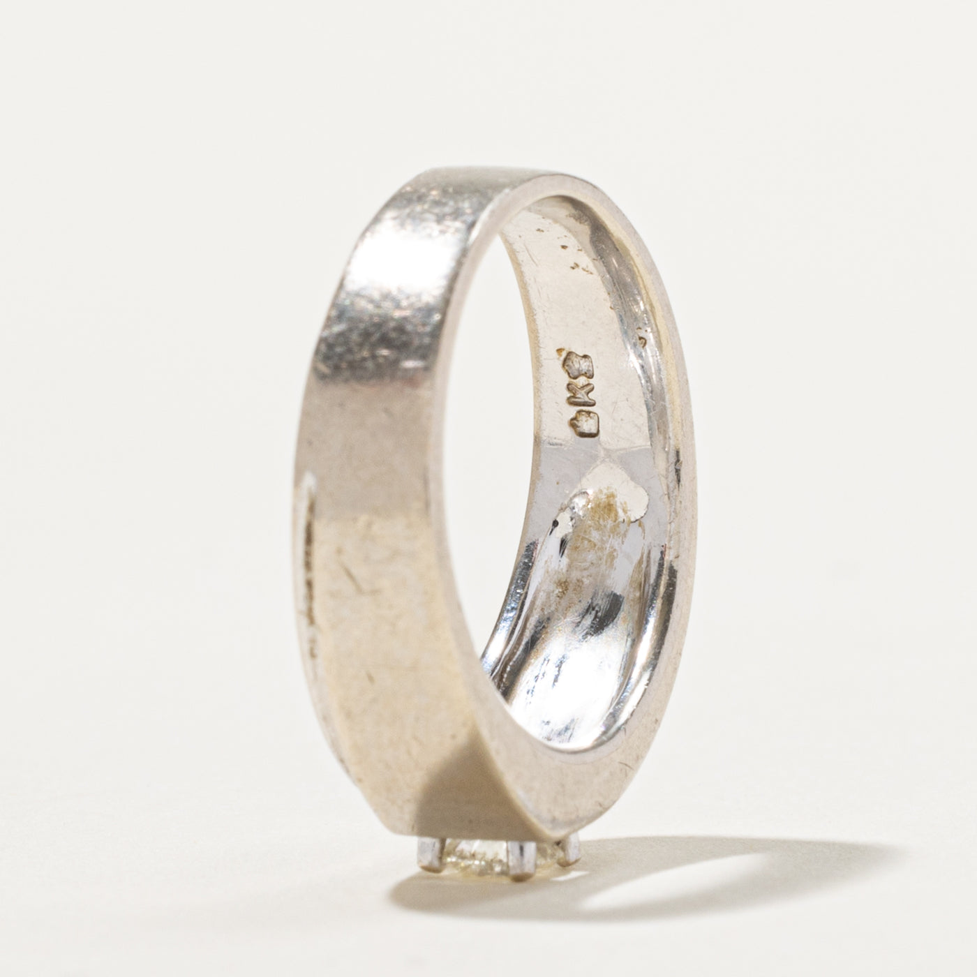 9k Round Brilliant Cut Solitaire Diamond Ring | 0.35ct SI1 H/I | SZ 8.25