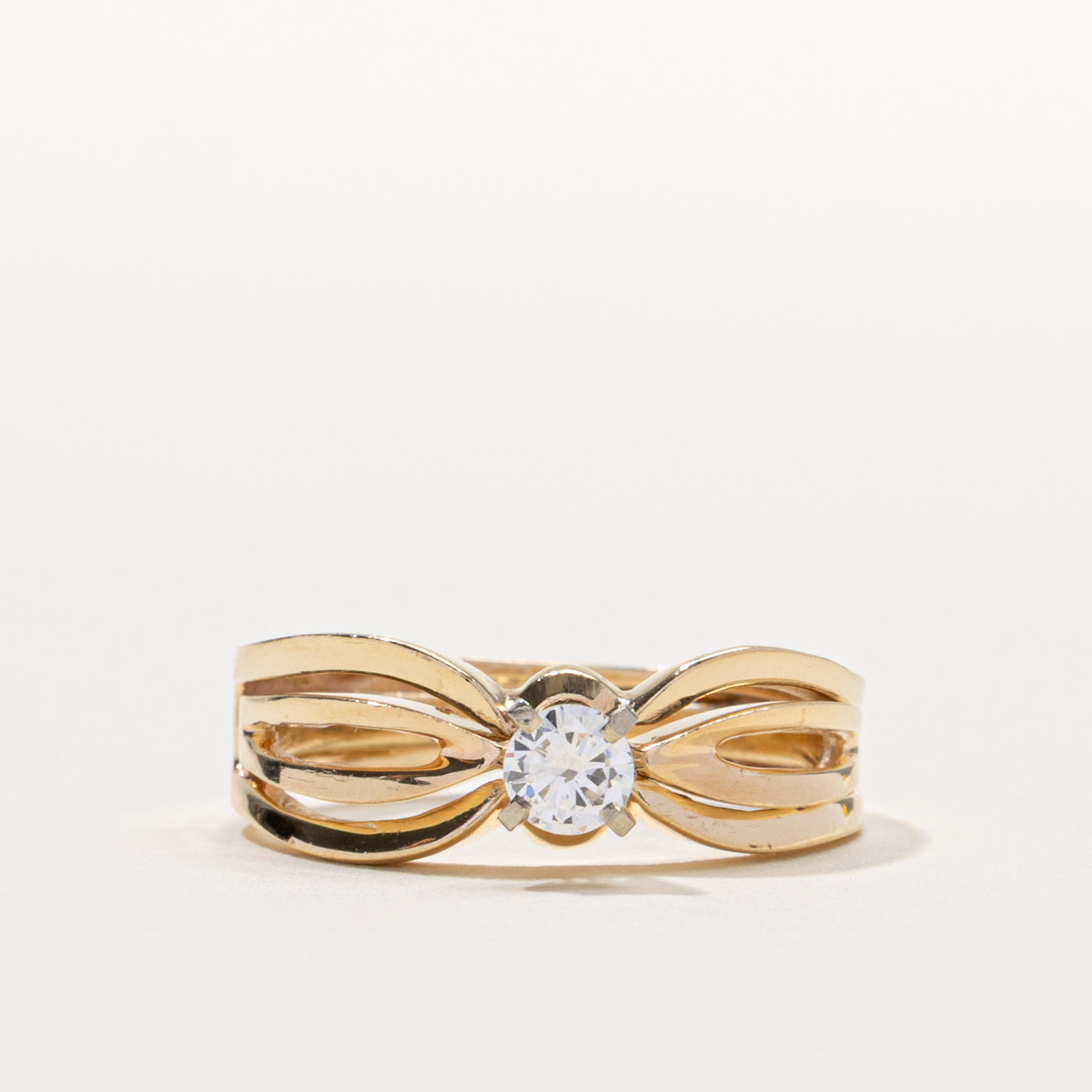 14k Diamond Grooved Bow Ring | 0.21ct VS2 G/H | SZ 5.75