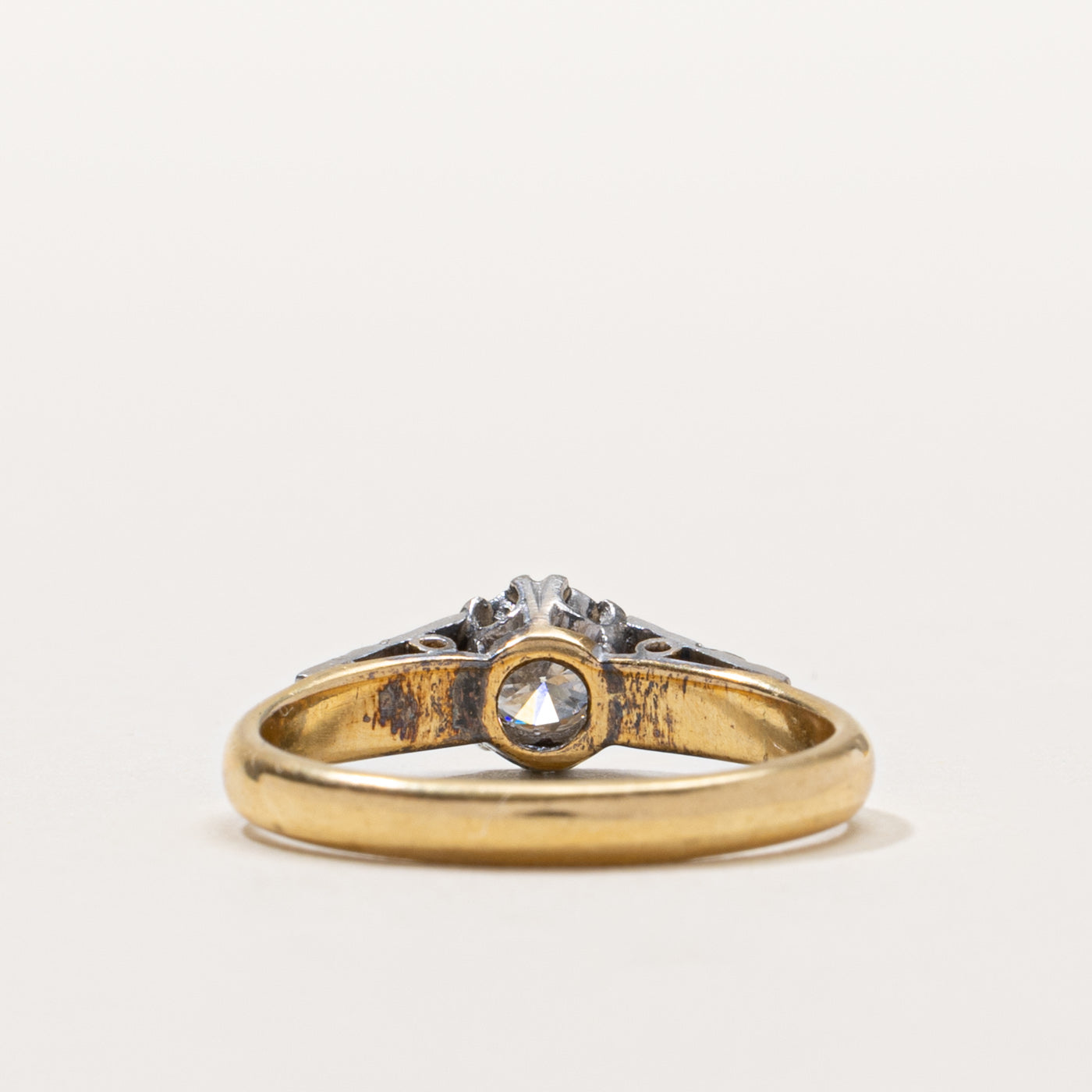 18k & Platinum Round Brilliant Diamond Engraved Ring | 0.29ct SI2/I1 H | SZ 5.75