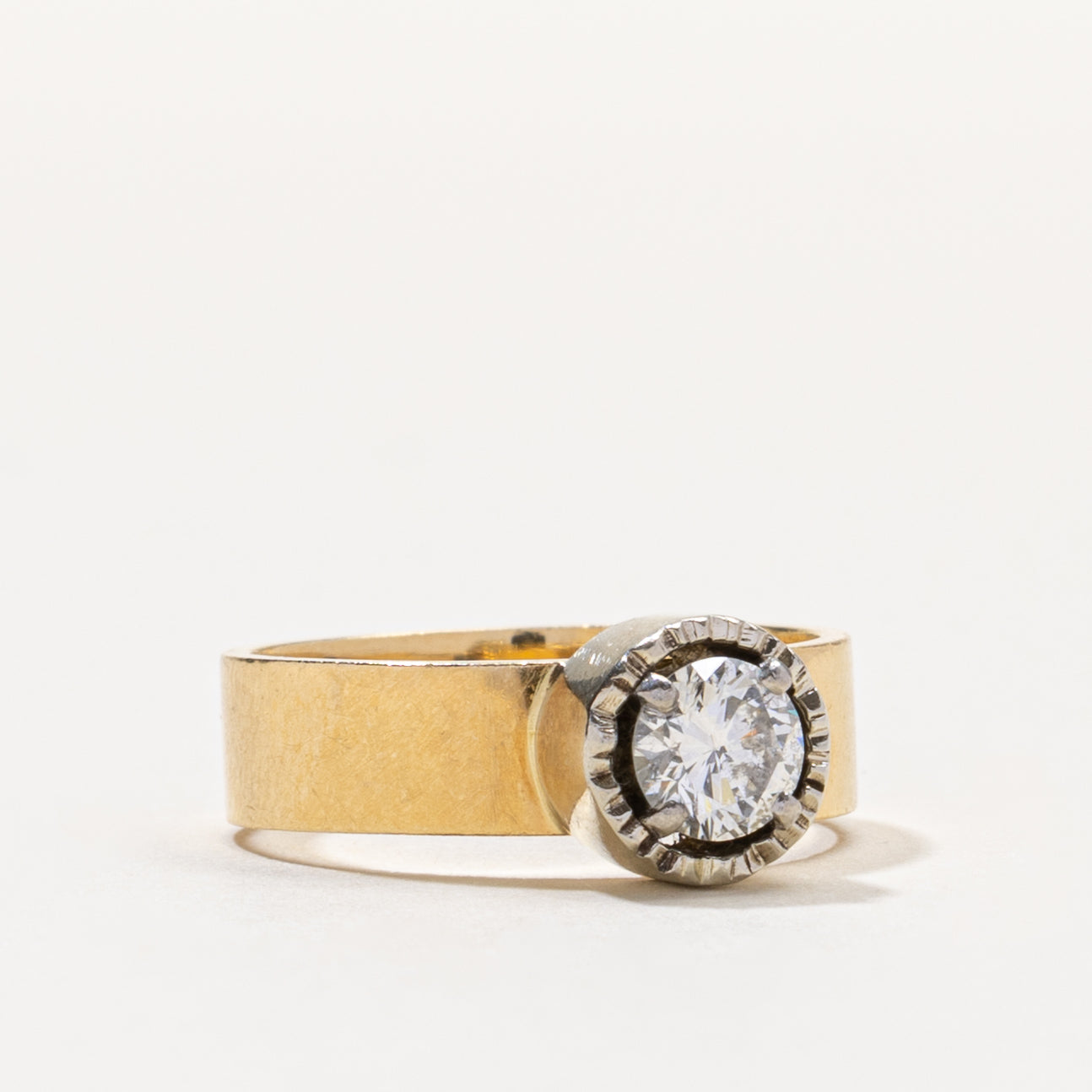 18k Illusion Set Round Brilliant Cut Diamond Ring | 0.47ct SI1 H/I | SZ 5.5