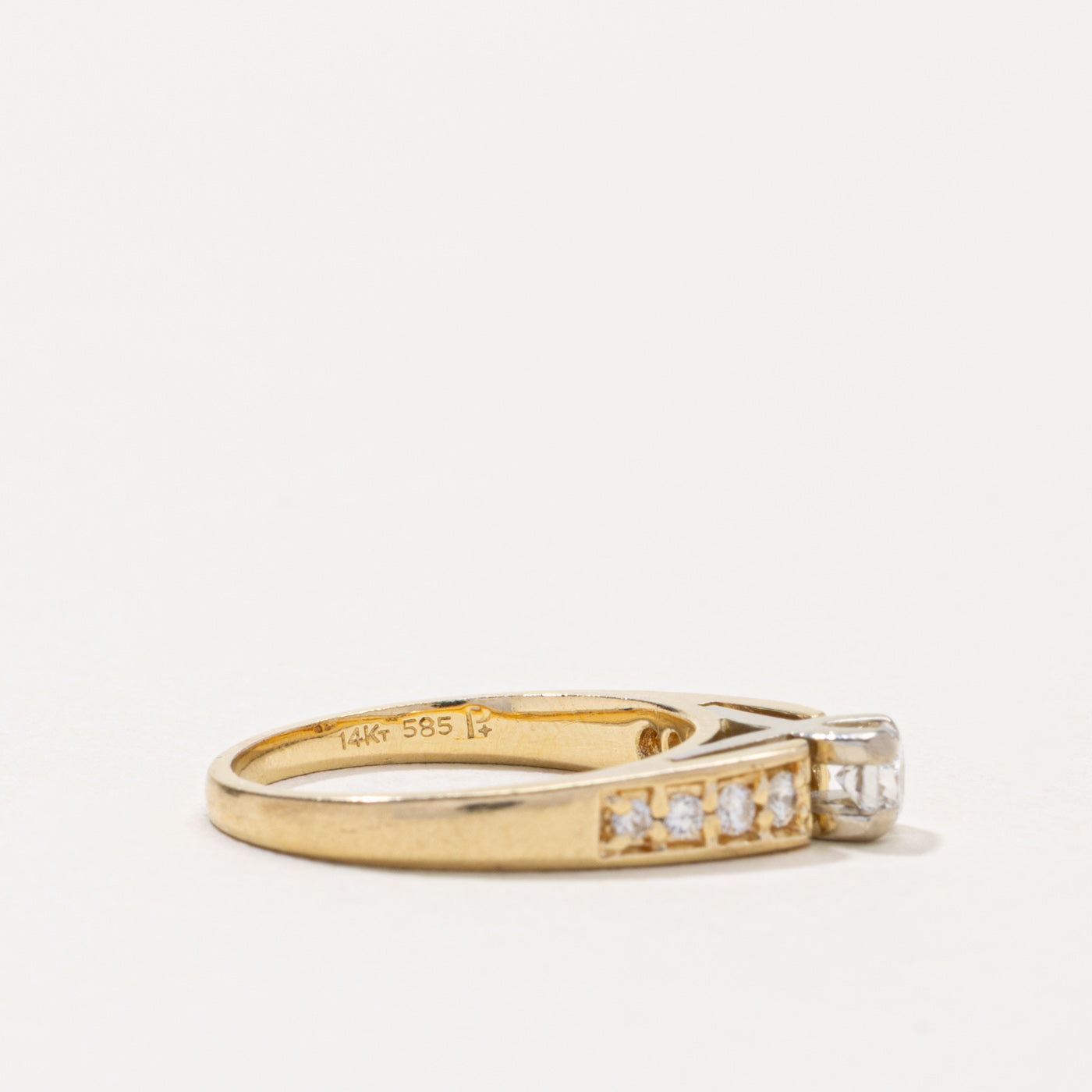 14k Diamond Accented Ring | 0.20ct VS2 H/I, 0.20ctw | SZ 5.75