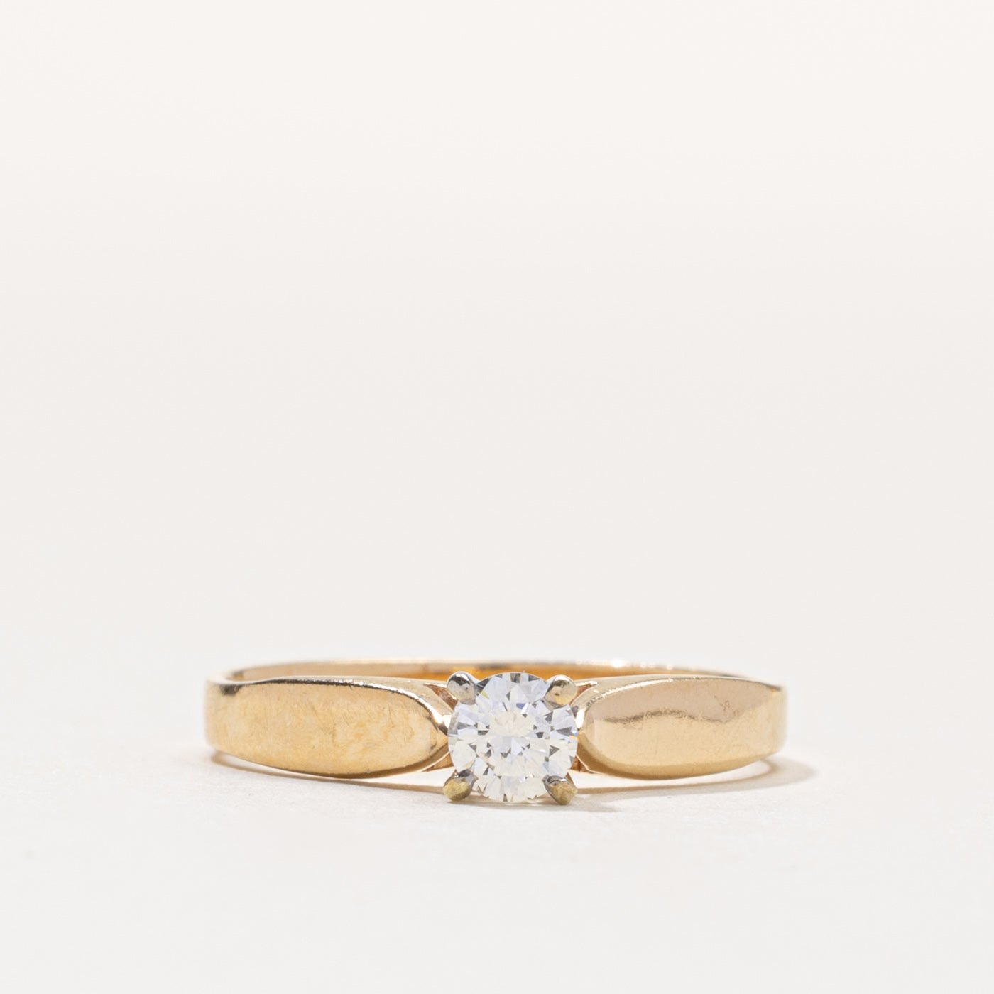 14k Solitaire Diamond Reverse Tapered Ring | 0.26ct SI2 F/G | SZ 7