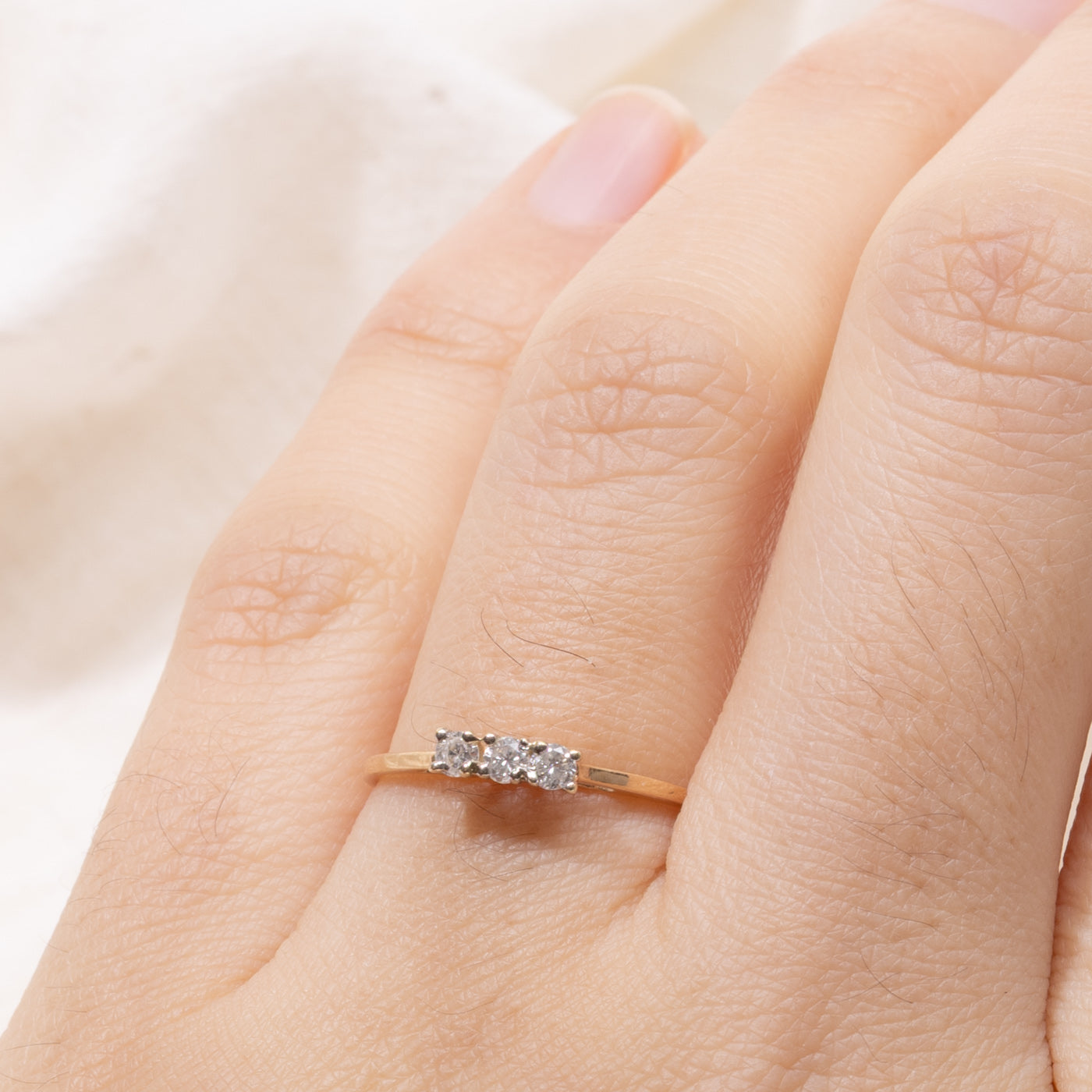 14k Three Stone Diamond Thin Ring | 0.12ctw | SZ 7