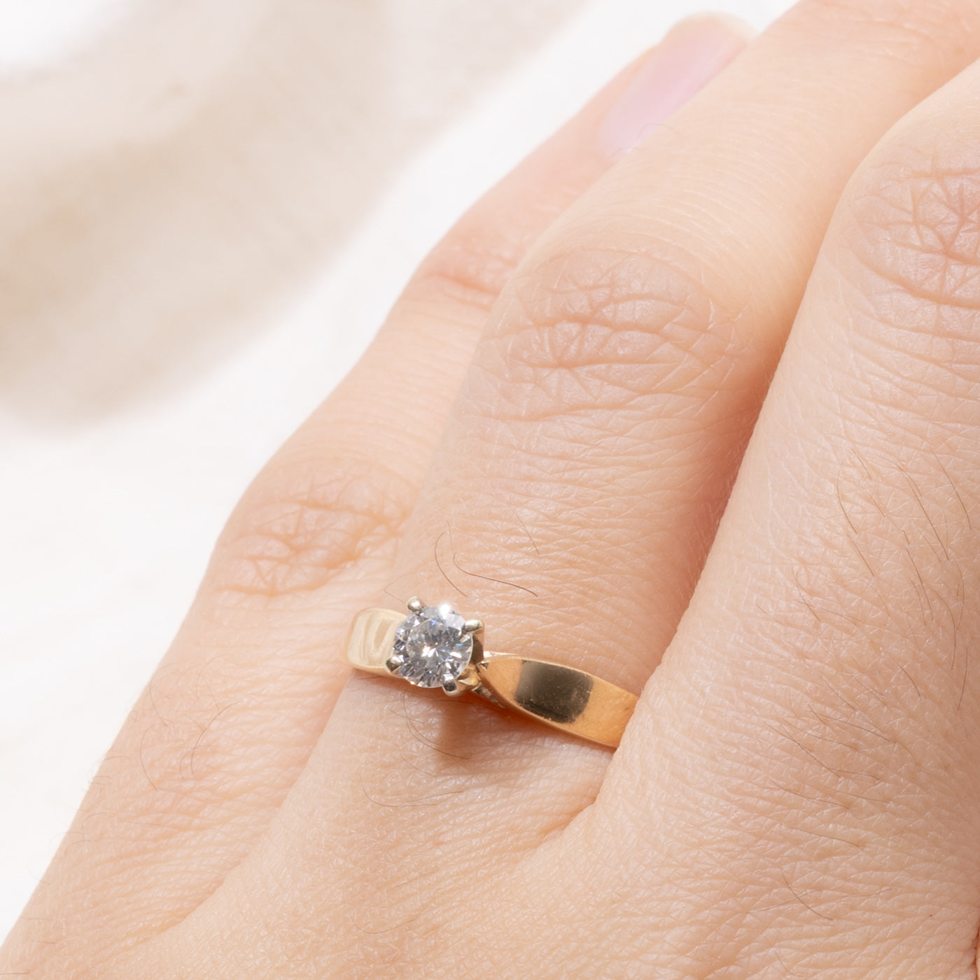 14k Solitaire Diamond Reverse Tapered Ring | 0.26ct SI2 F/G | SZ 7