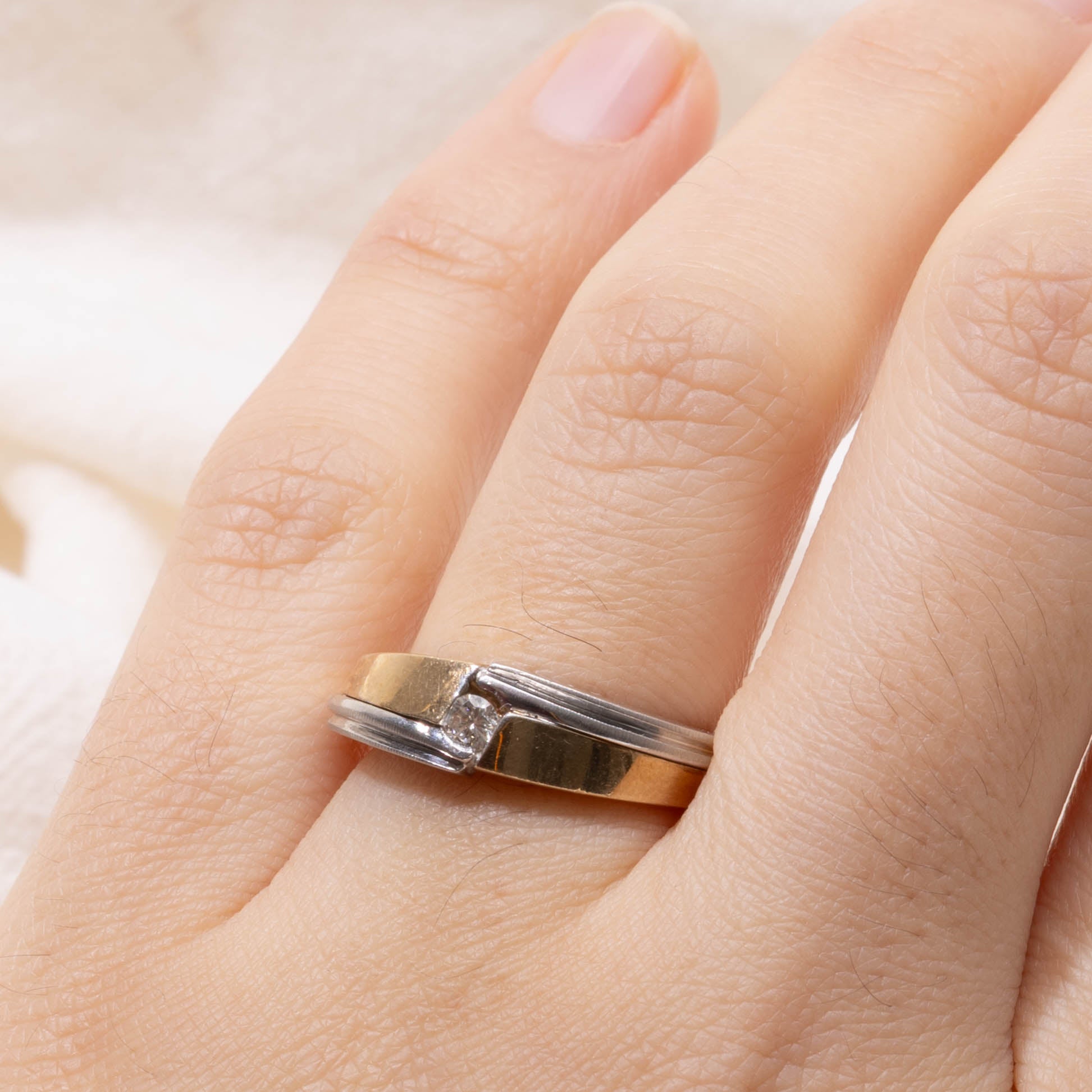 10k Two Tone Tension Set Diamond Band | SZ 6