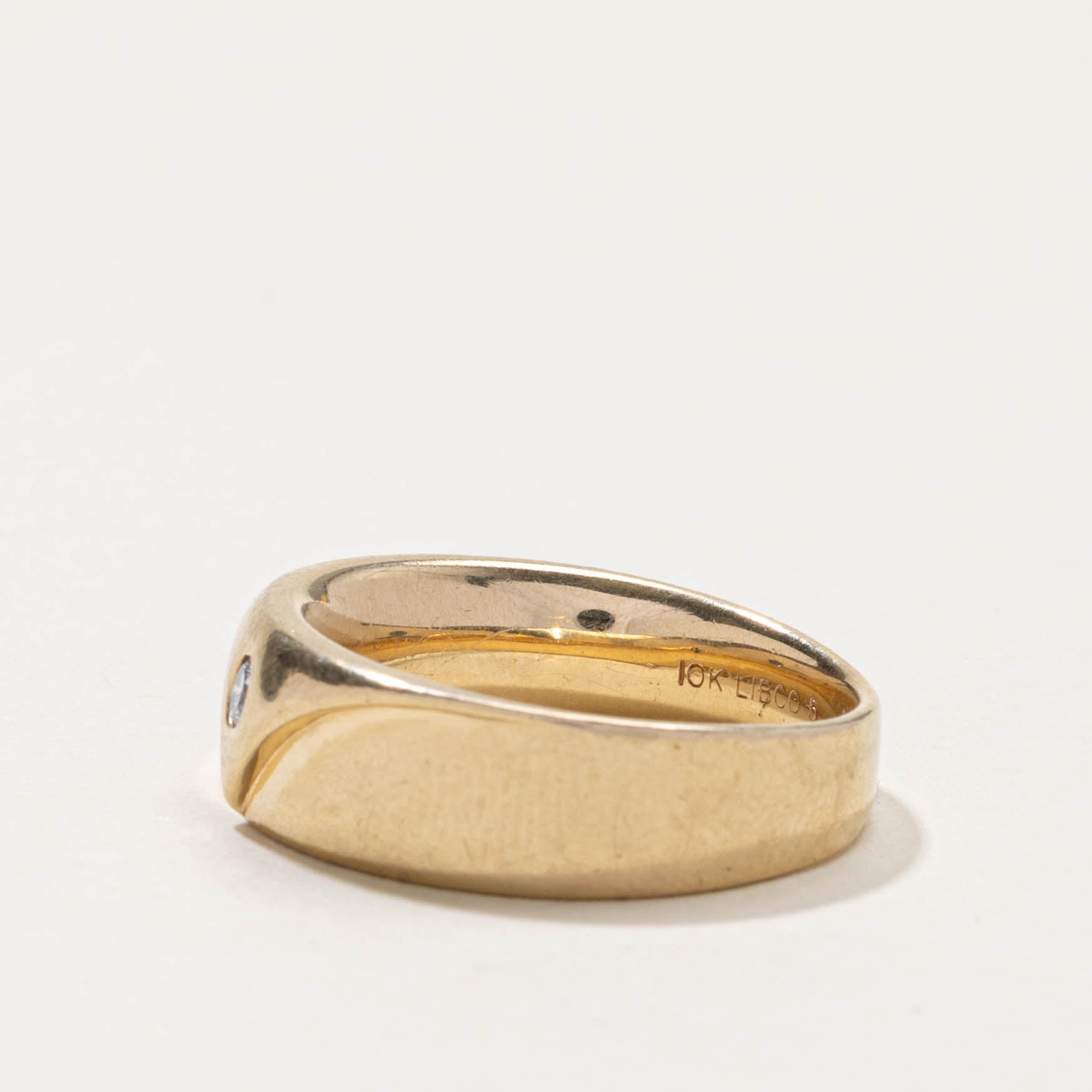 10k Flush Set Diamond Grooved Band | SZ 7.5