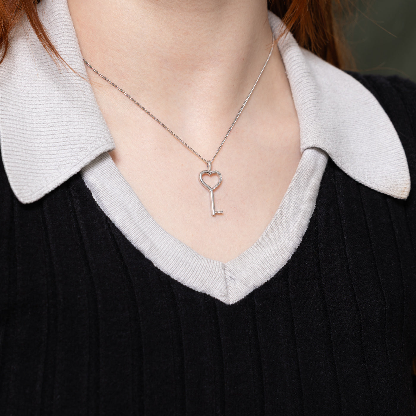 10k Diamond Heart Key Pendant | 0.05ctw