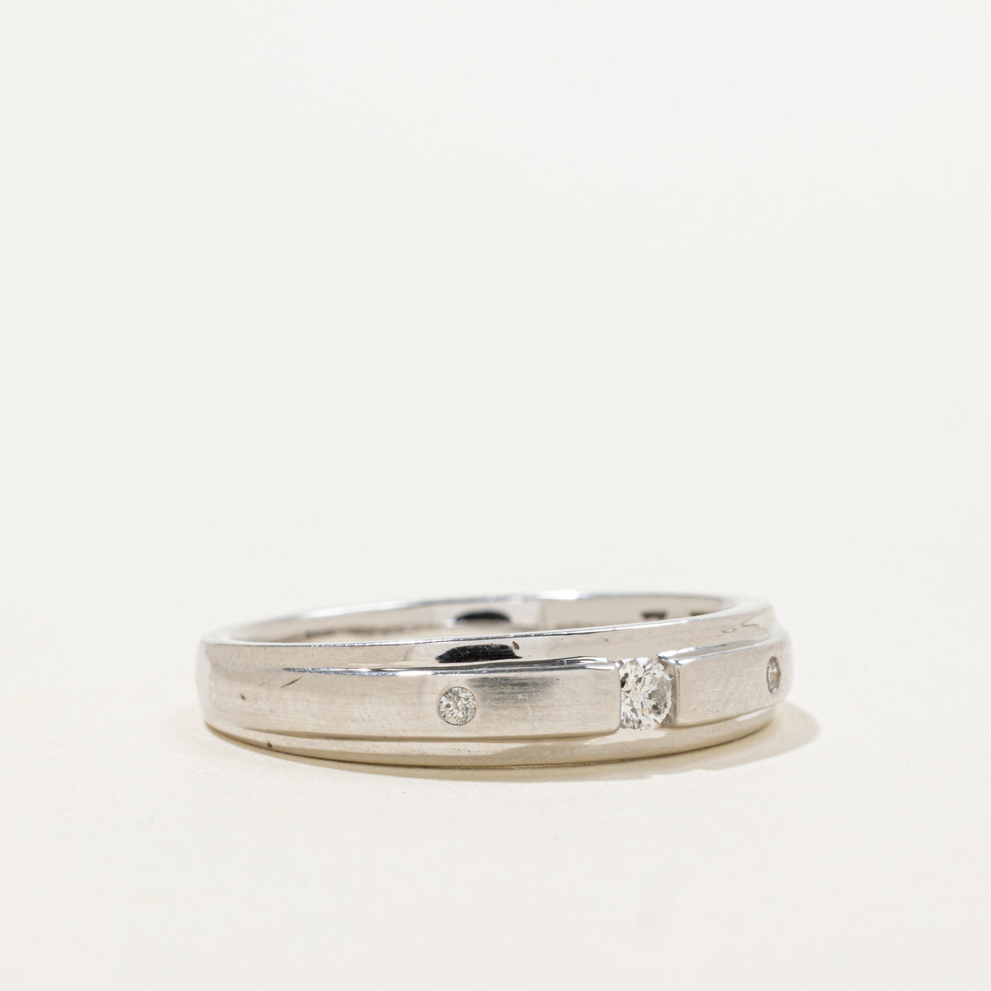 10k Tension Set Diamond Grooved Band | 0.10ctw | 5.10mm | SZ 9.75
