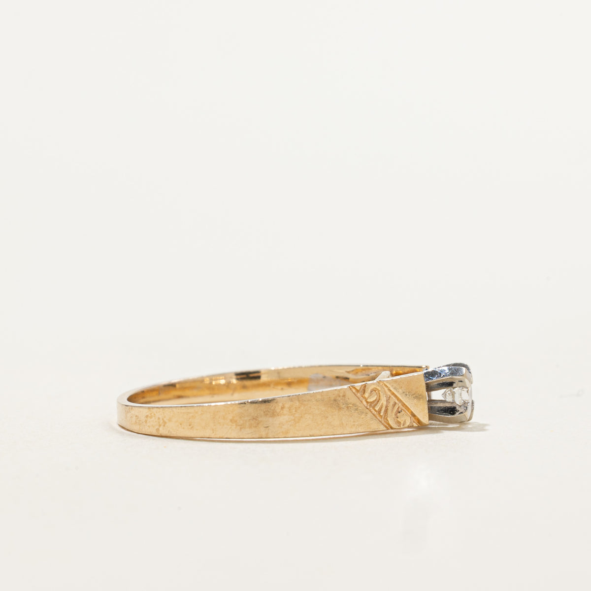14k Solitaire Diamond Engraved Scrollwork Ring | 0.10ct | SZ 5.5