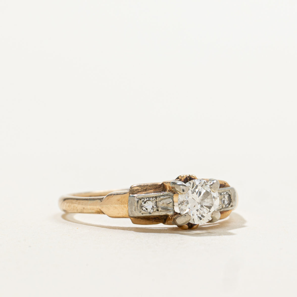 10k Diamond Accented Textured Ring | 0.32ctw | SZ 5.5