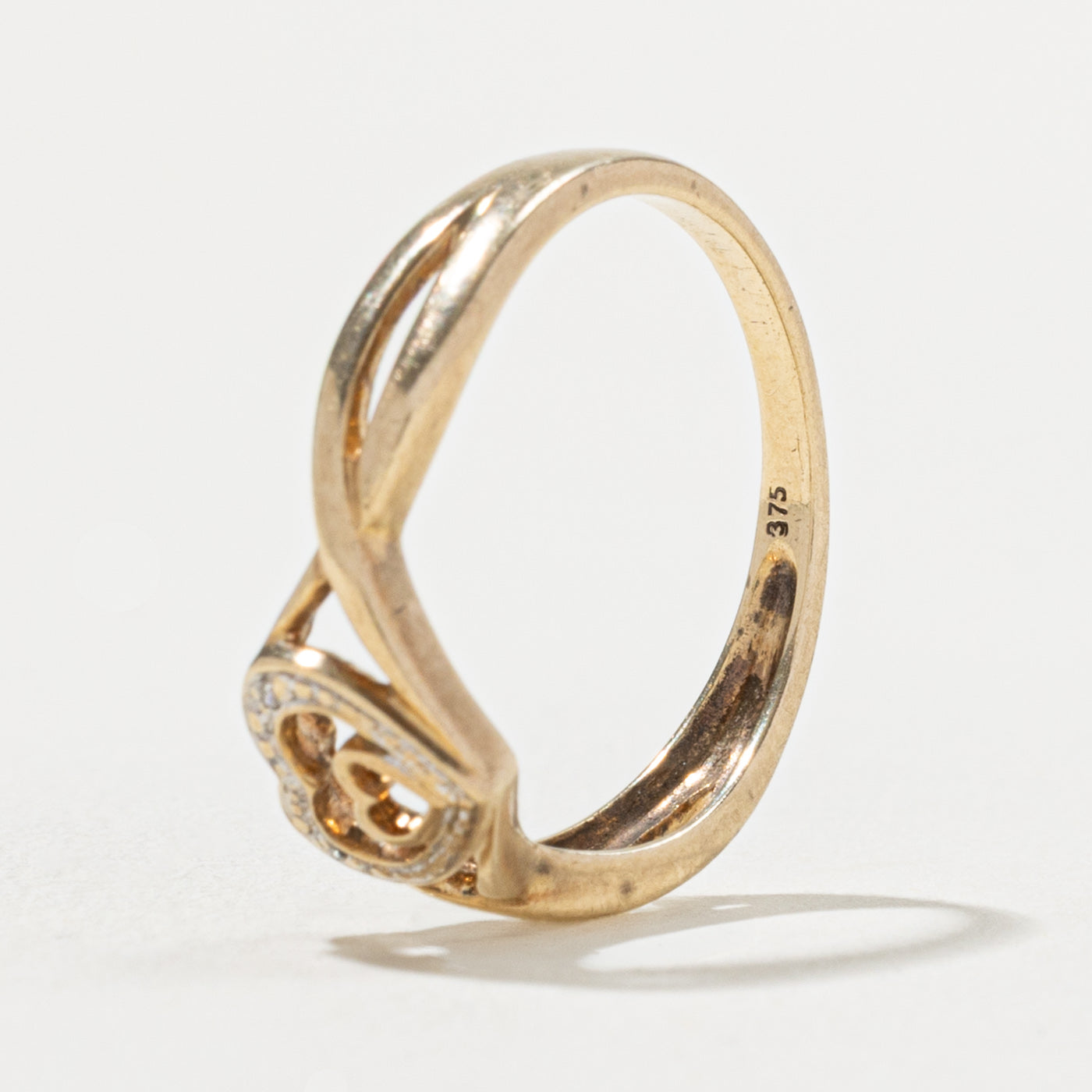 9k Diamond Heart Crossover Ring | SZ 7.5