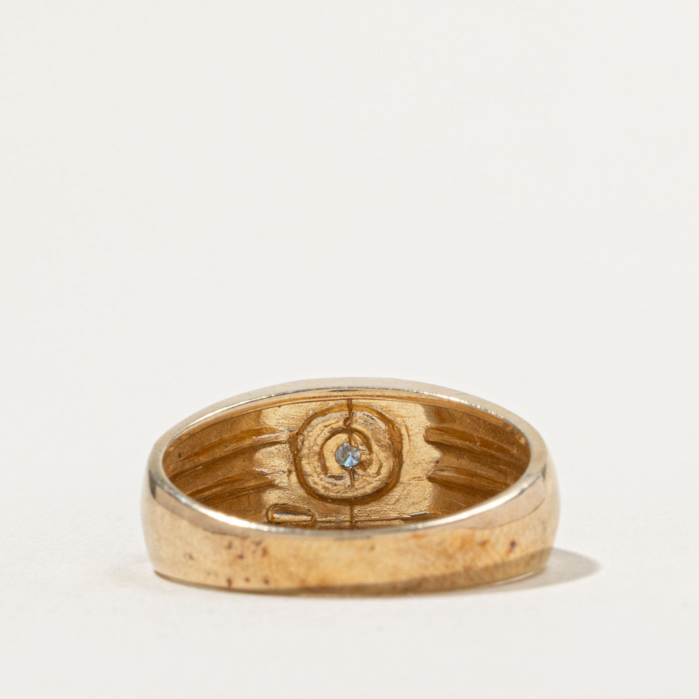 10k Diamond Hexagon Grooved Signet Ring | SZ 10
