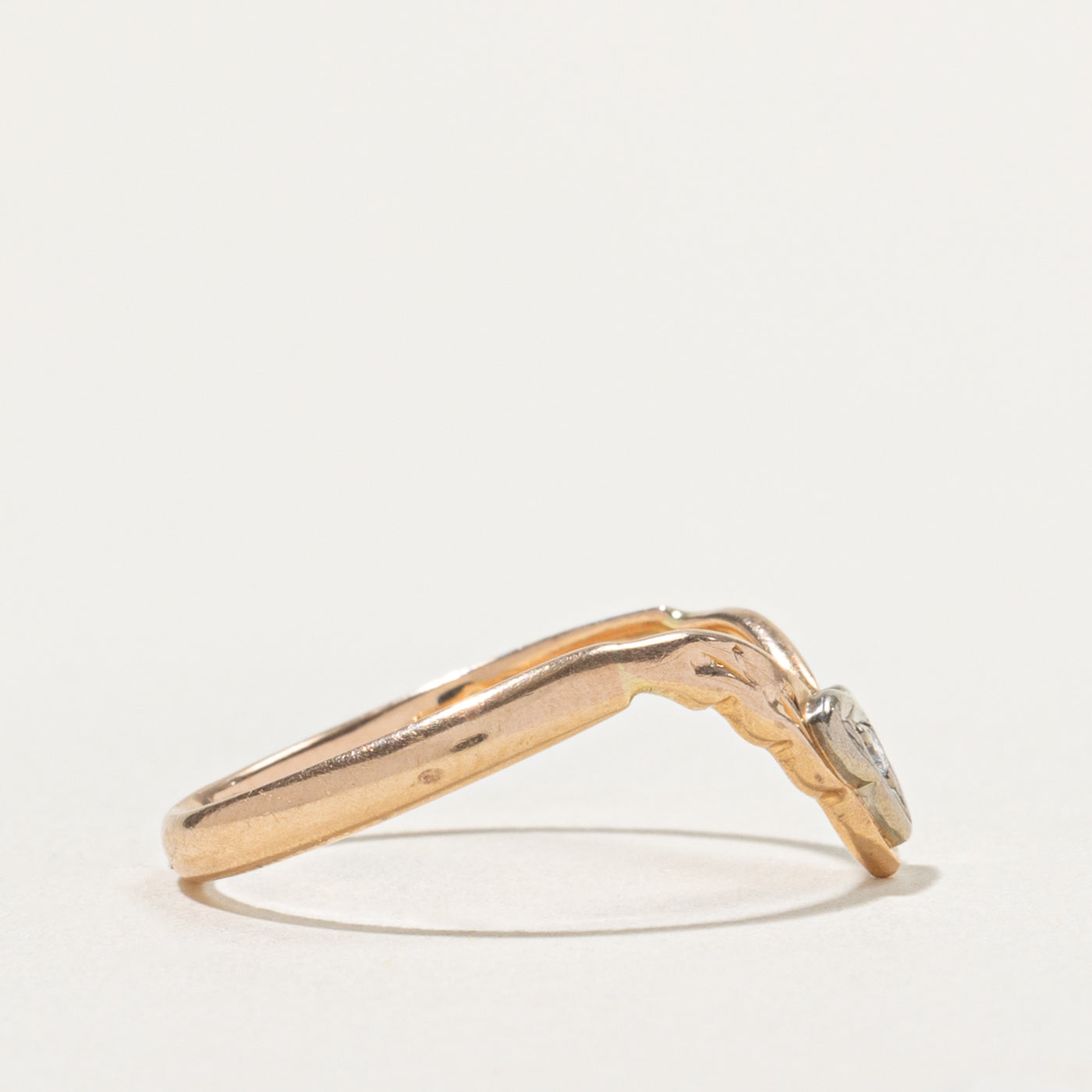 14k Diamond Textured Chevron Ring | SZ 7.25