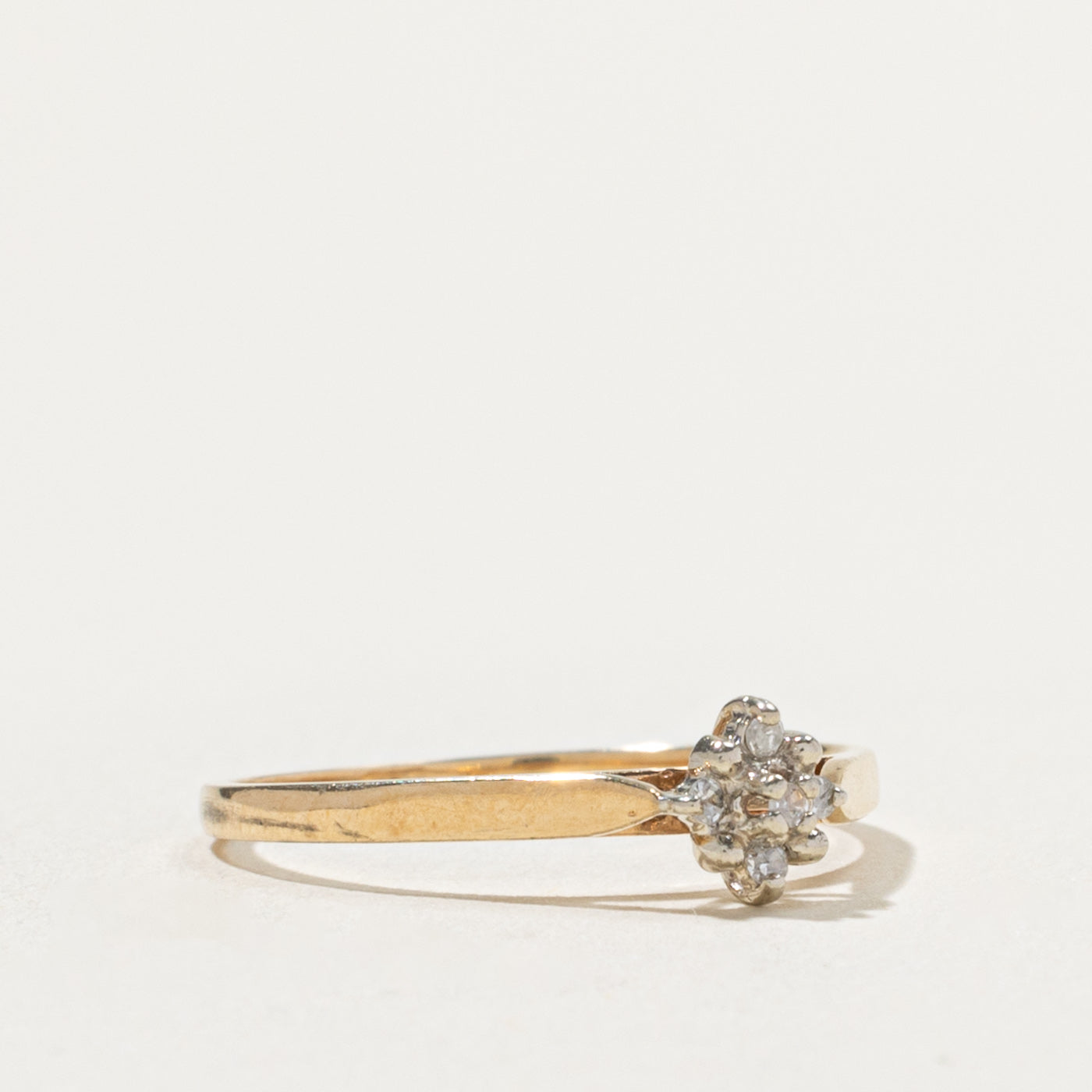 10k Diamond Floral Cluster Ring | SZ 6