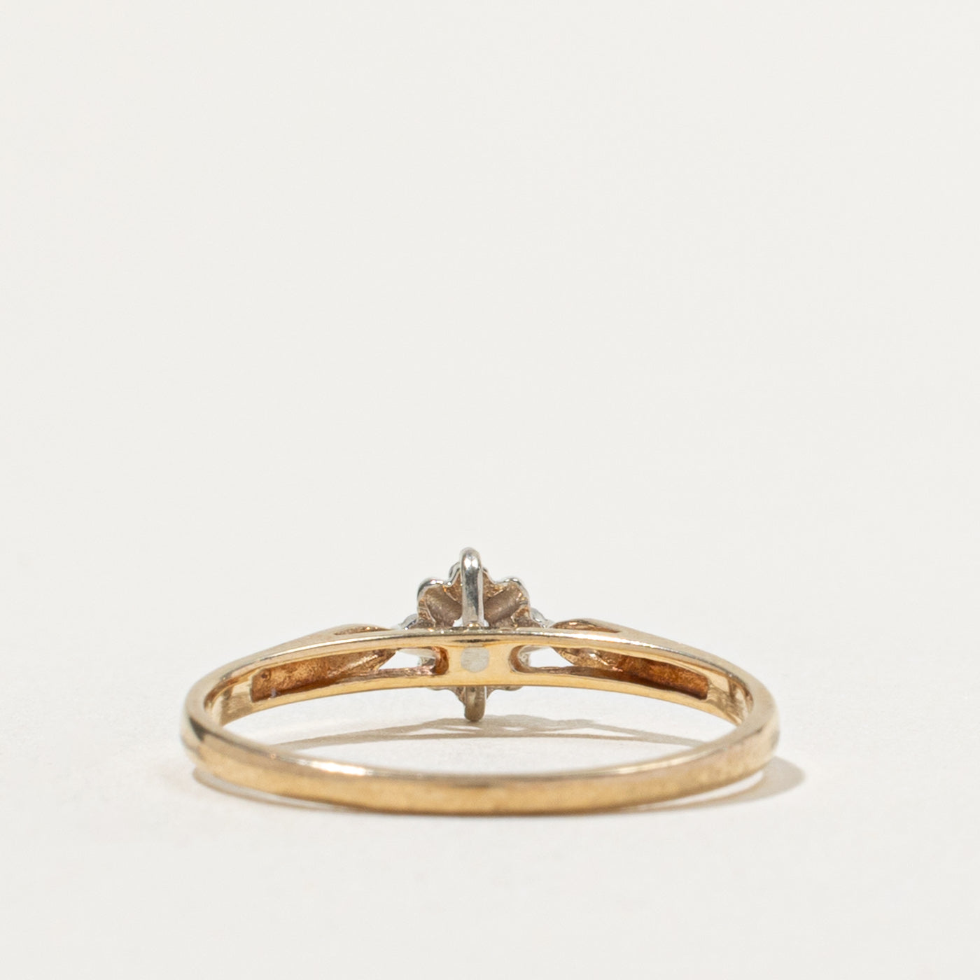 10k Diamond Floral Cluster Ring | SZ 6