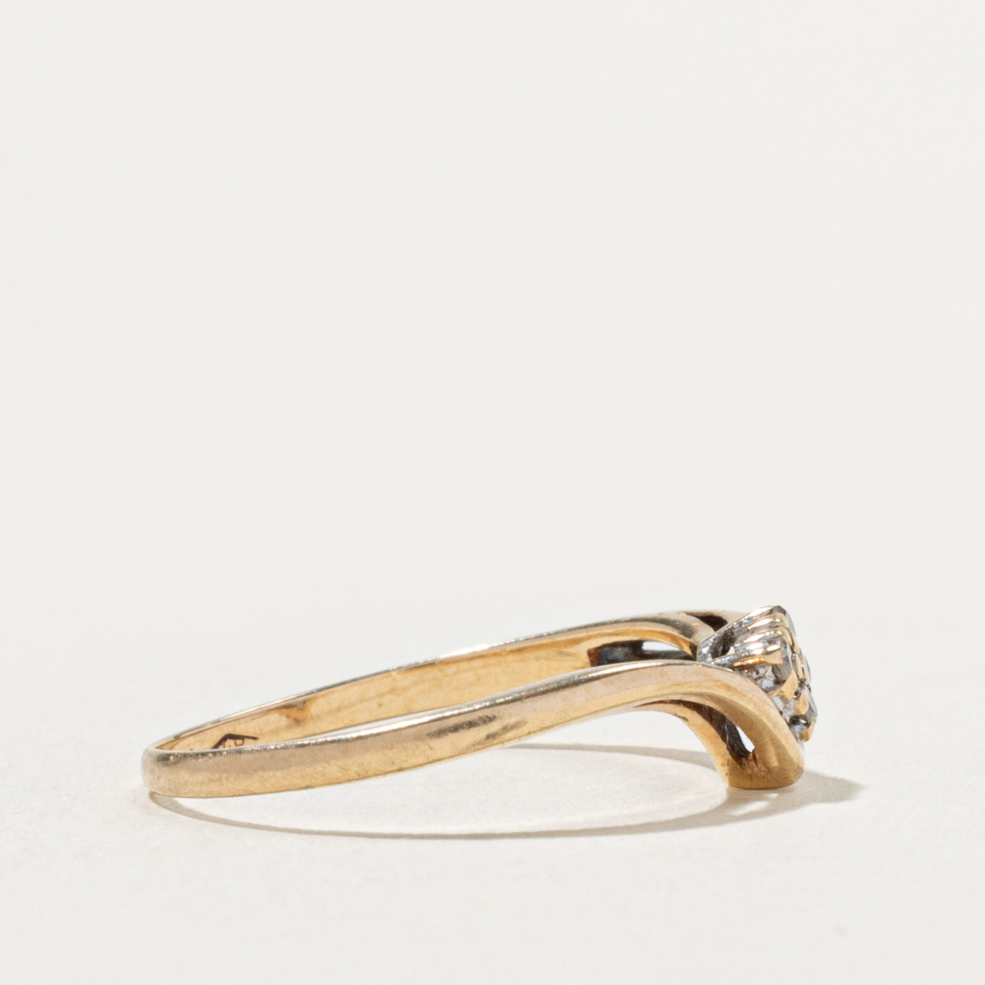 10k Diamond Cluster Chevron Ring | SZ 6.25