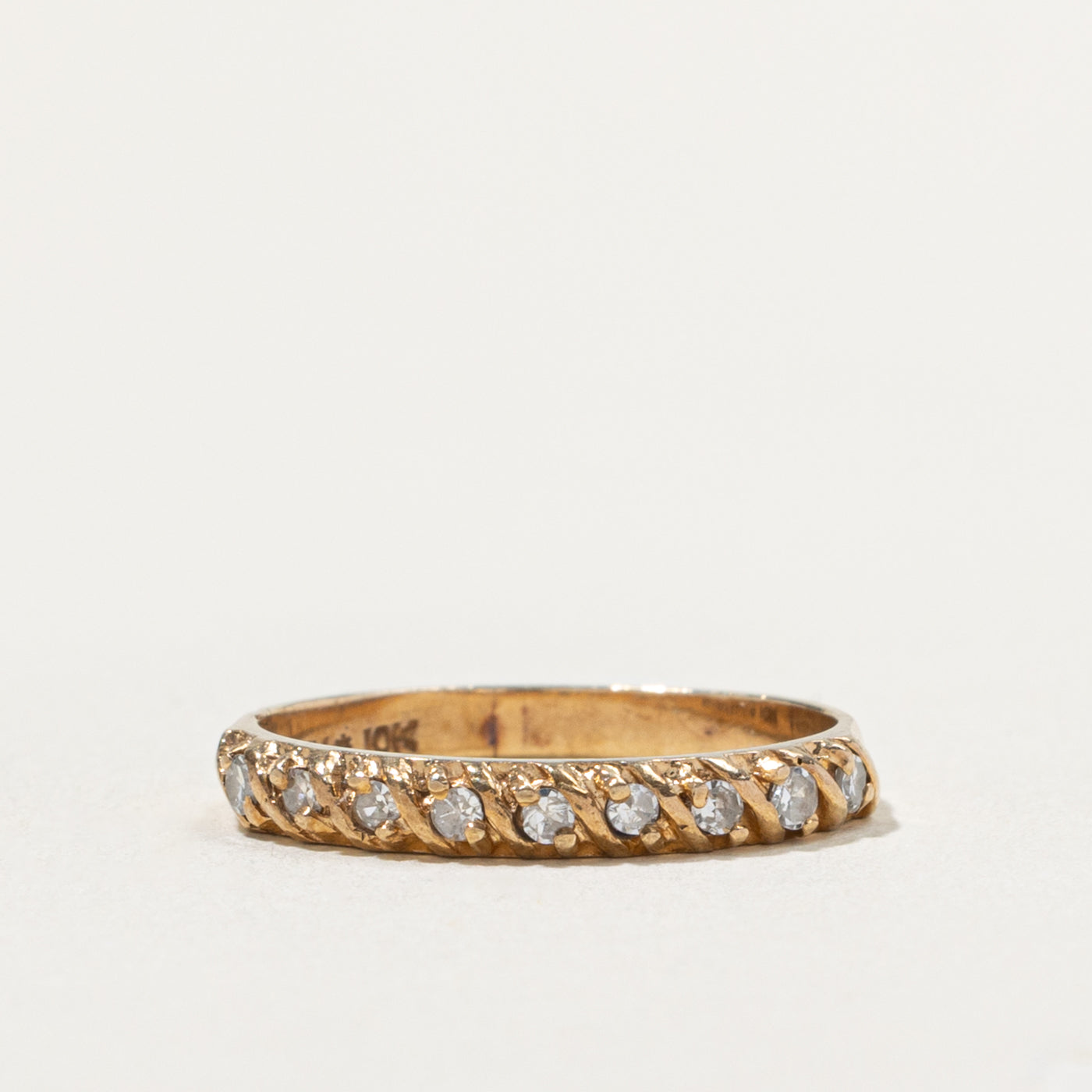 10k Semi Eternity Diamond Grooved Band | SZ 6.5