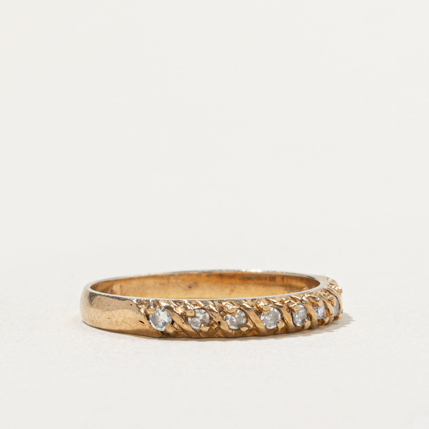 10k Semi Eternity Diamond Grooved Band | SZ 6.5